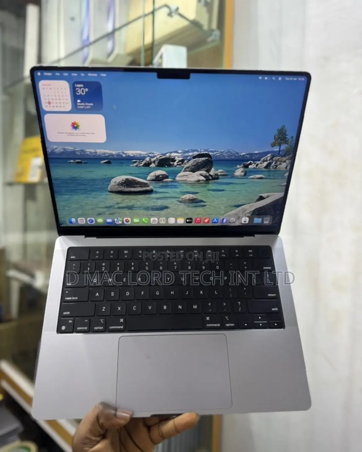 Laptop Apple MacBook Pro 2021 M1 16GB Apple M1 Pro SSD 512GB