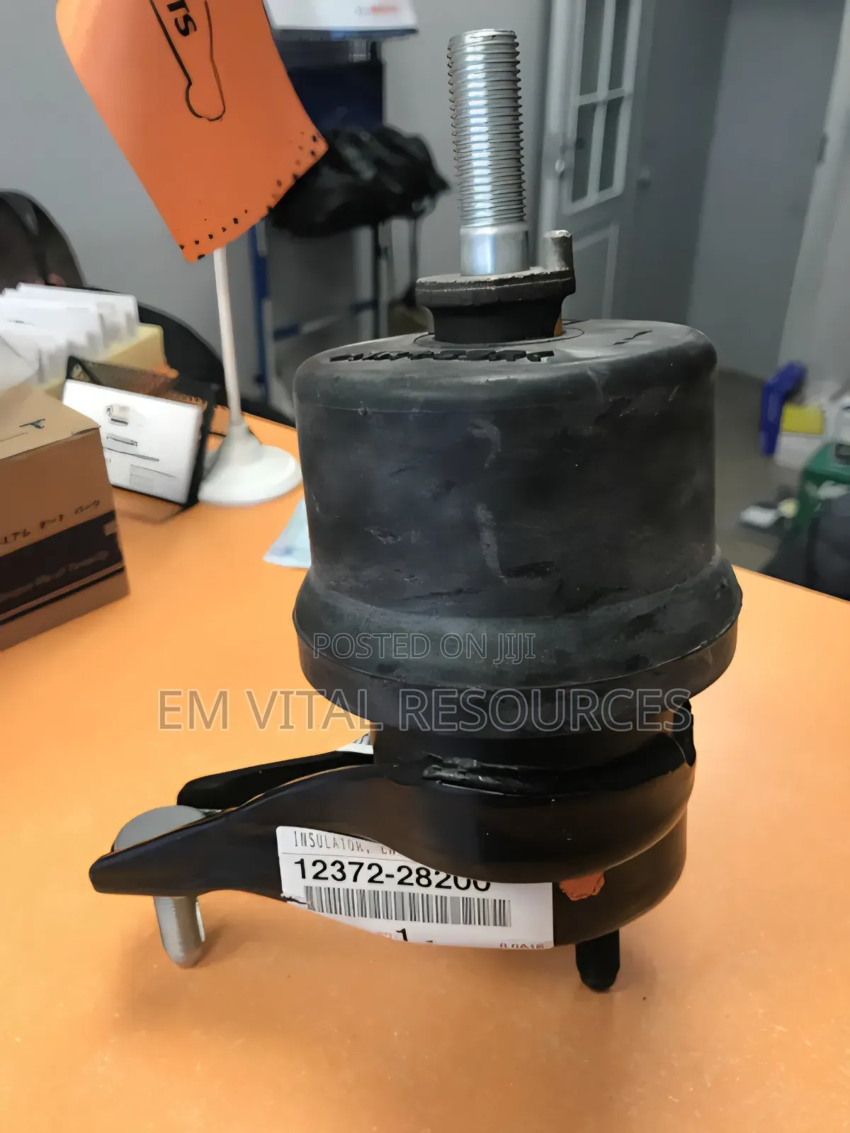 Original Toyota/ Lexus Left-Side Engine Mount Insulator (Lh)