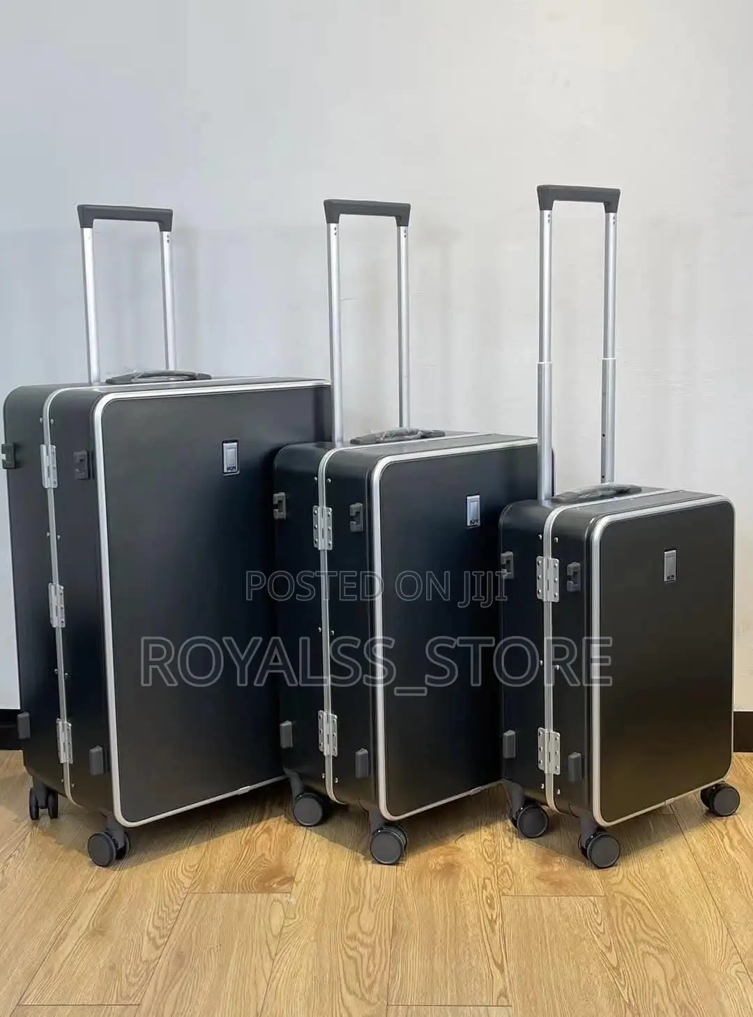 King Premium Set Hard Sided Aluminum Luggage Suitcase