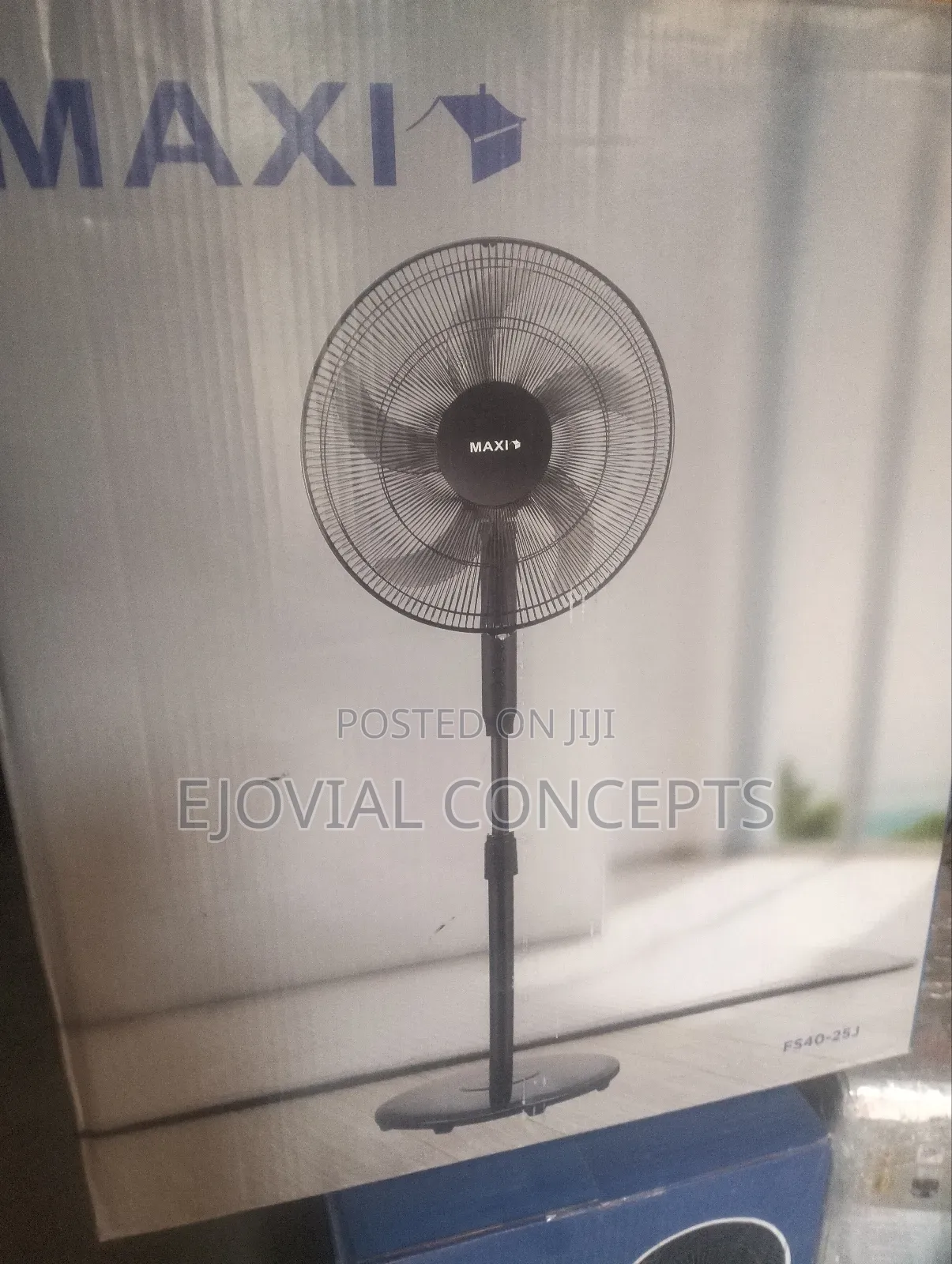 Maxi 16" Standing Fan