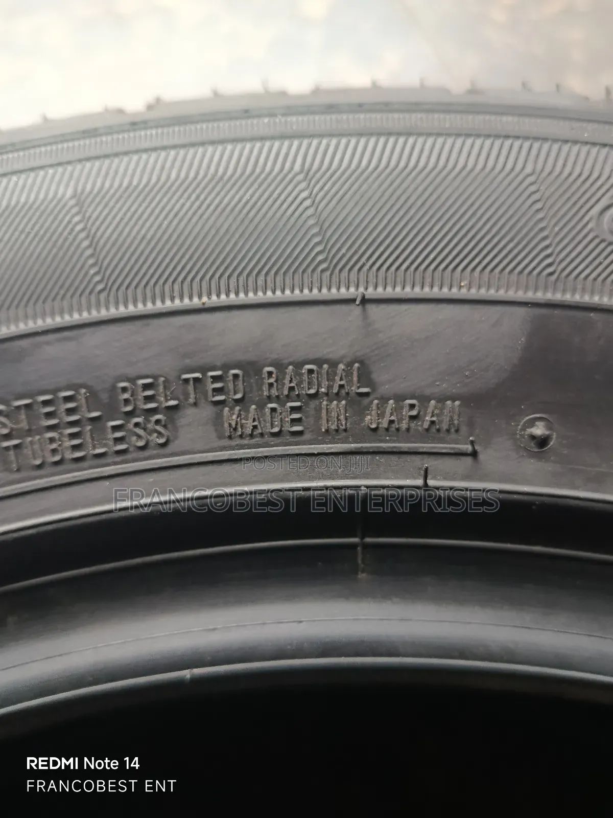 225/55r17 Dunlop Tire