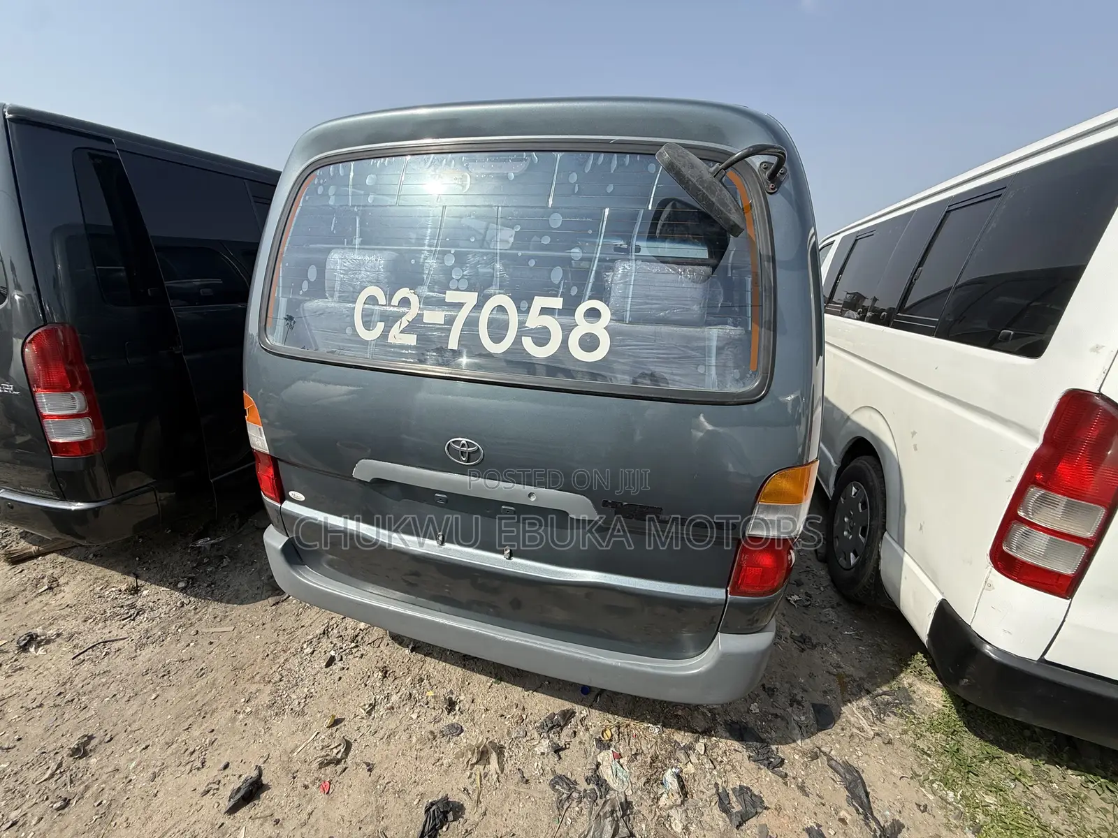 Toyota HiAce 2002 Blue