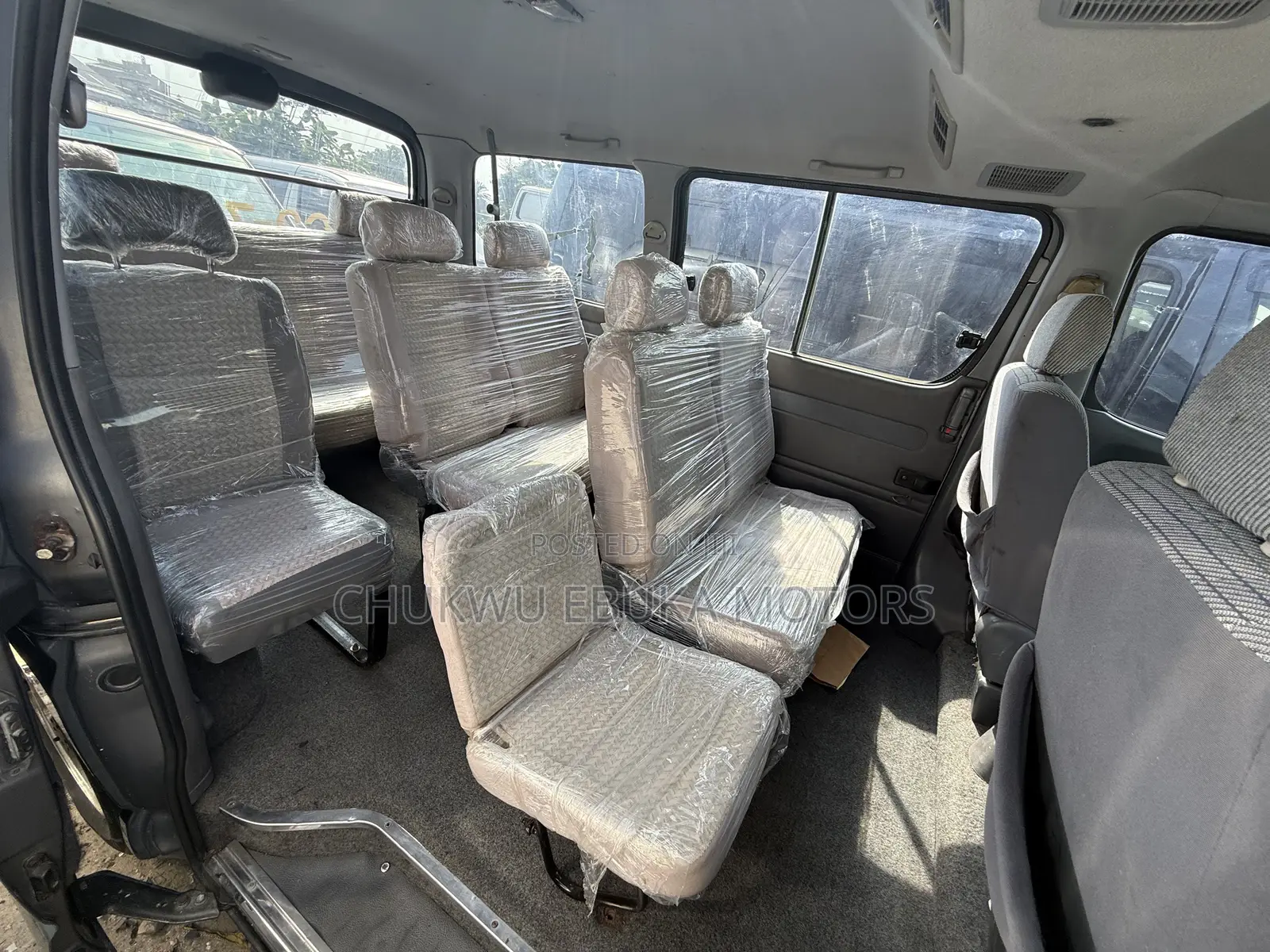 Toyota HiAce 2002 Blue