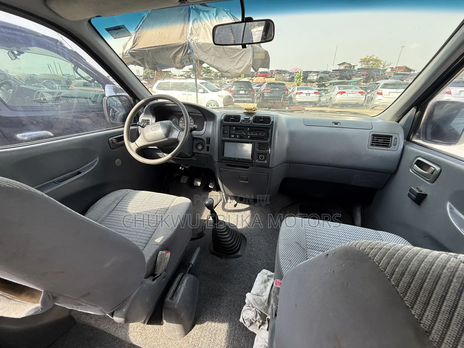 Toyota HiAce 2002 Blue