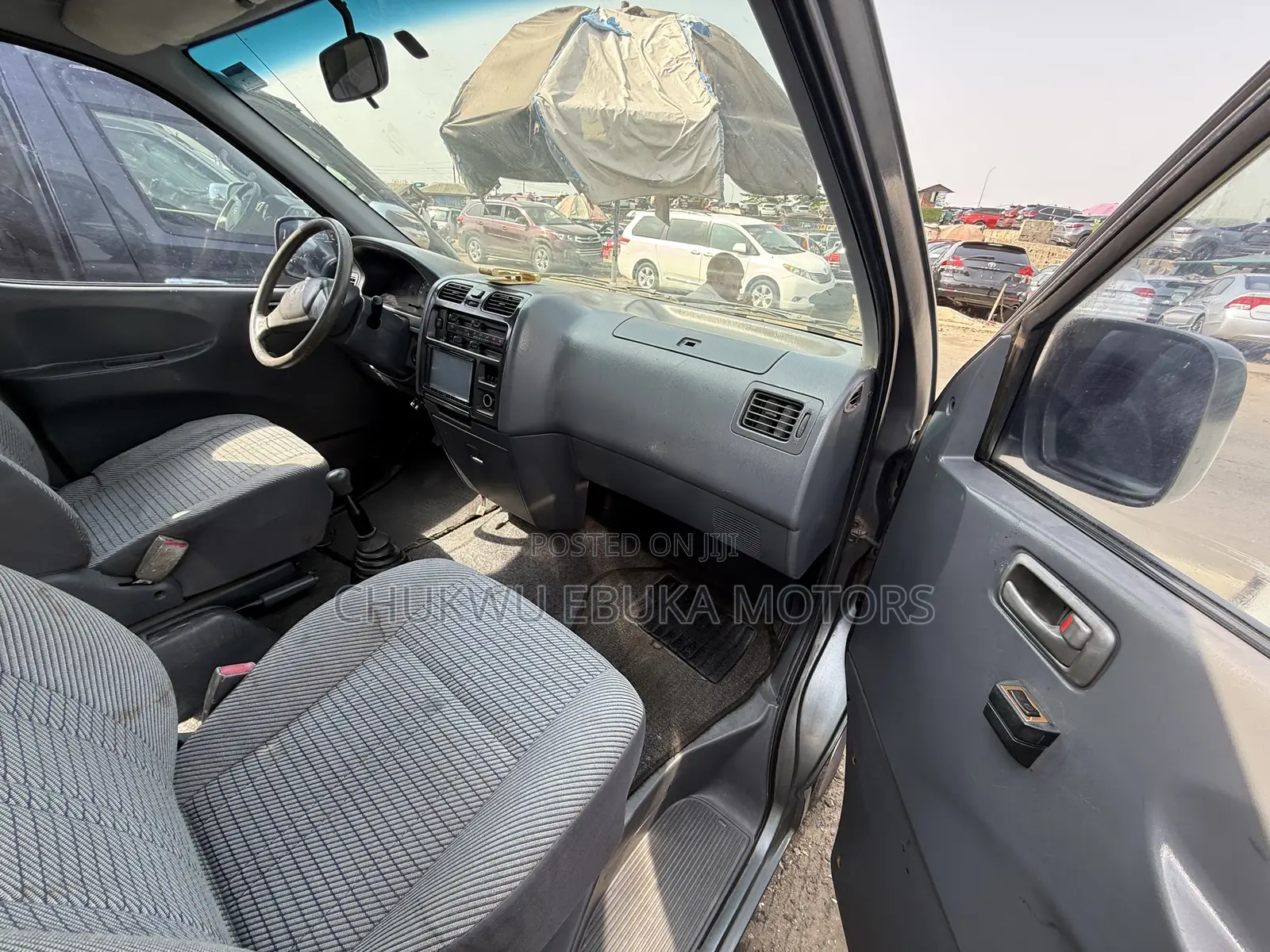 Toyota HiAce 2002 Blue