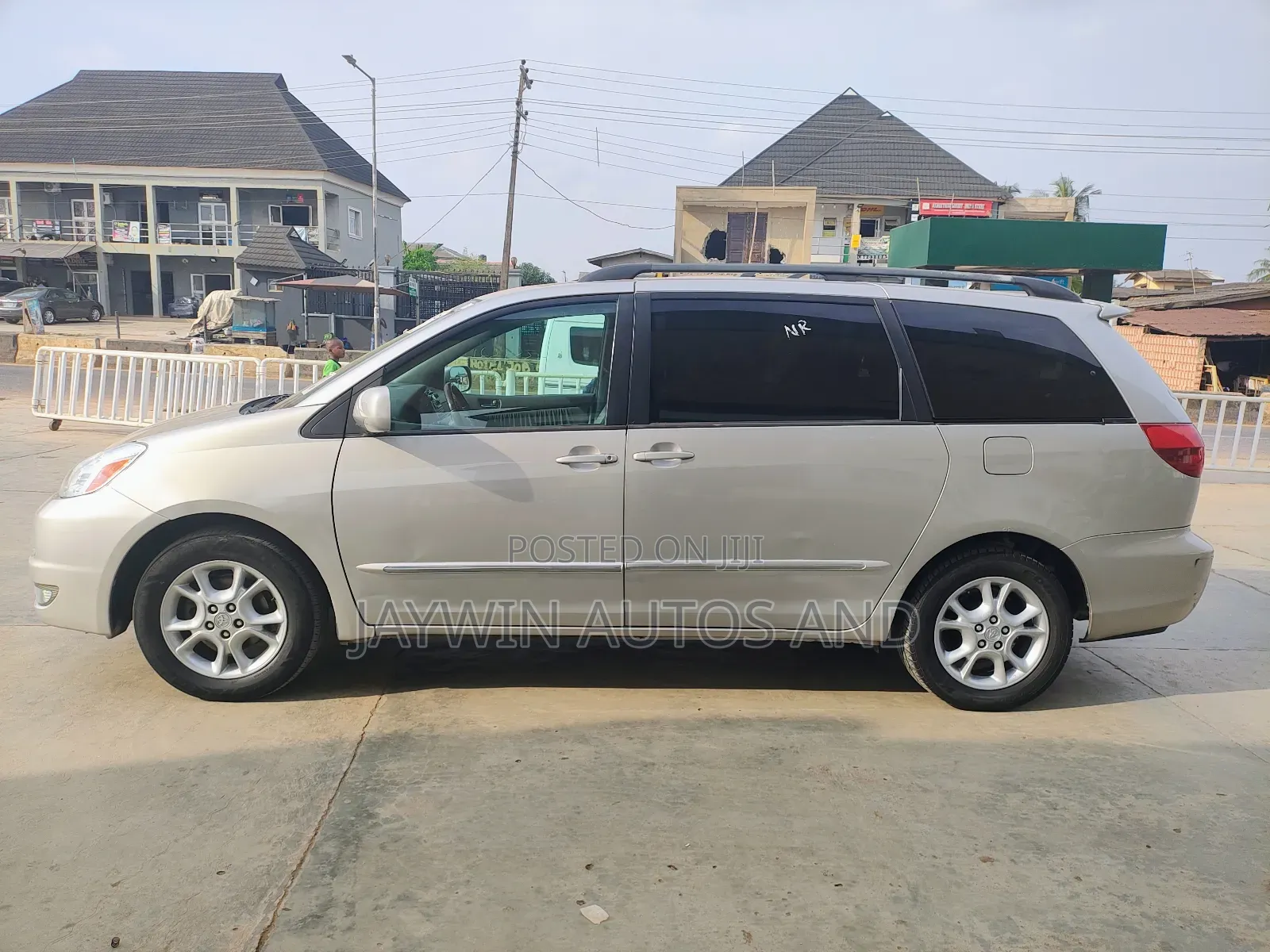 Toyota Sienna XLE Limited FWD (3.3L V6 5A) 2004 Silver