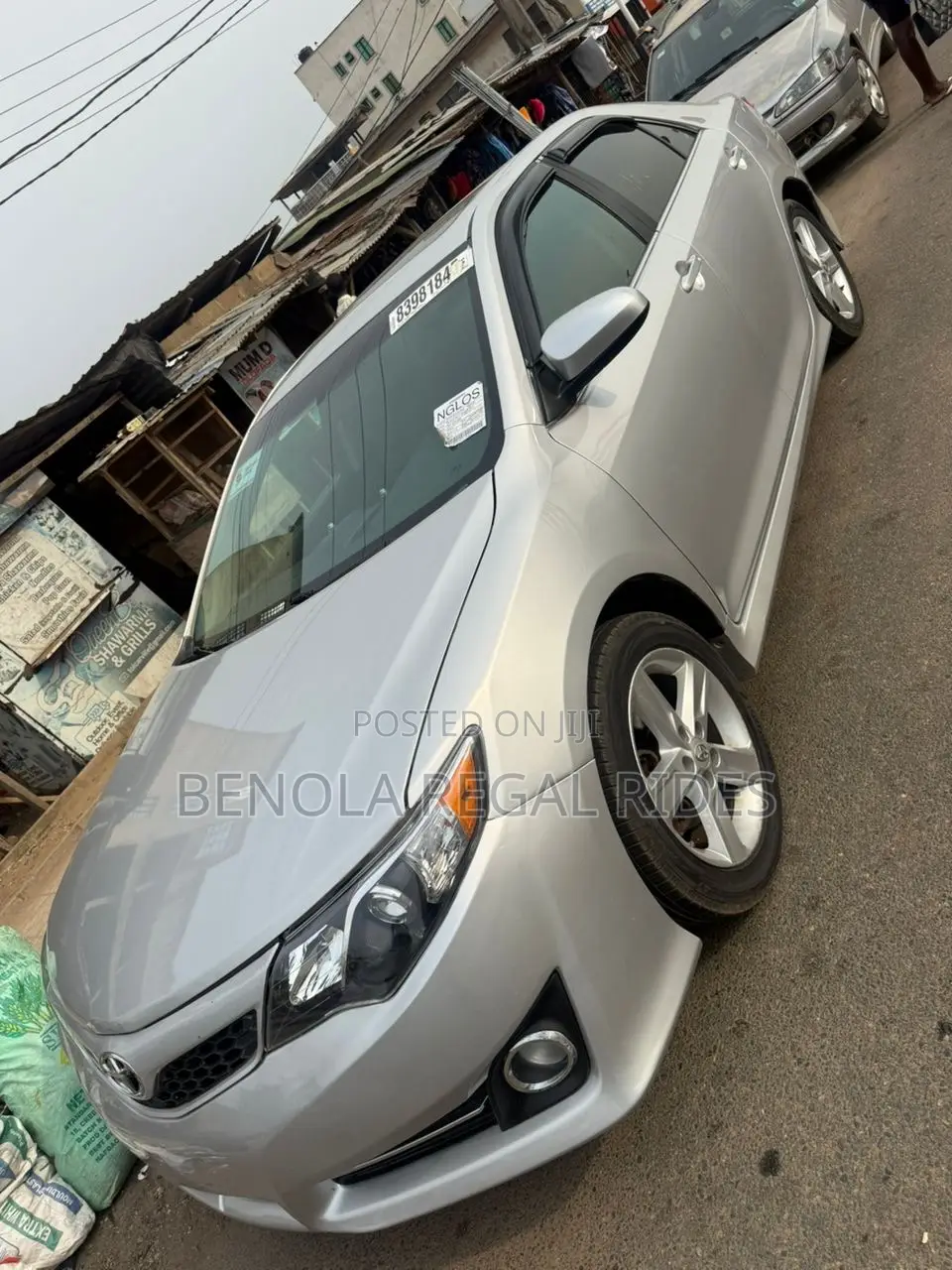 Toyota Camry SE 4dr Sedan (2.5L 4cyl 6A) 2013 Silver