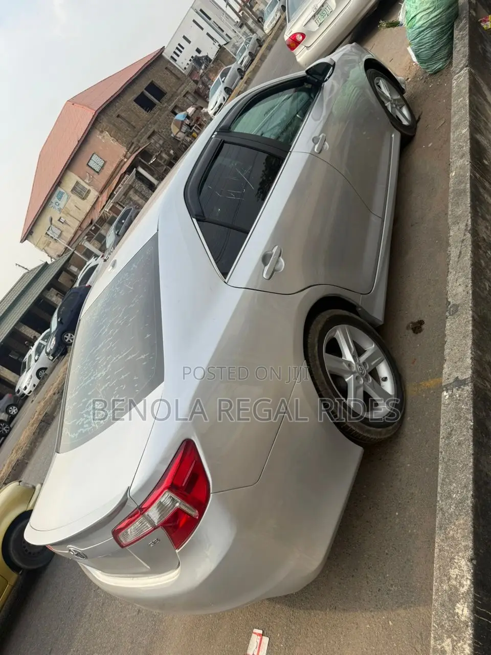 Toyota Camry SE 4dr Sedan (2.5L 4cyl 6A) 2013 Silver