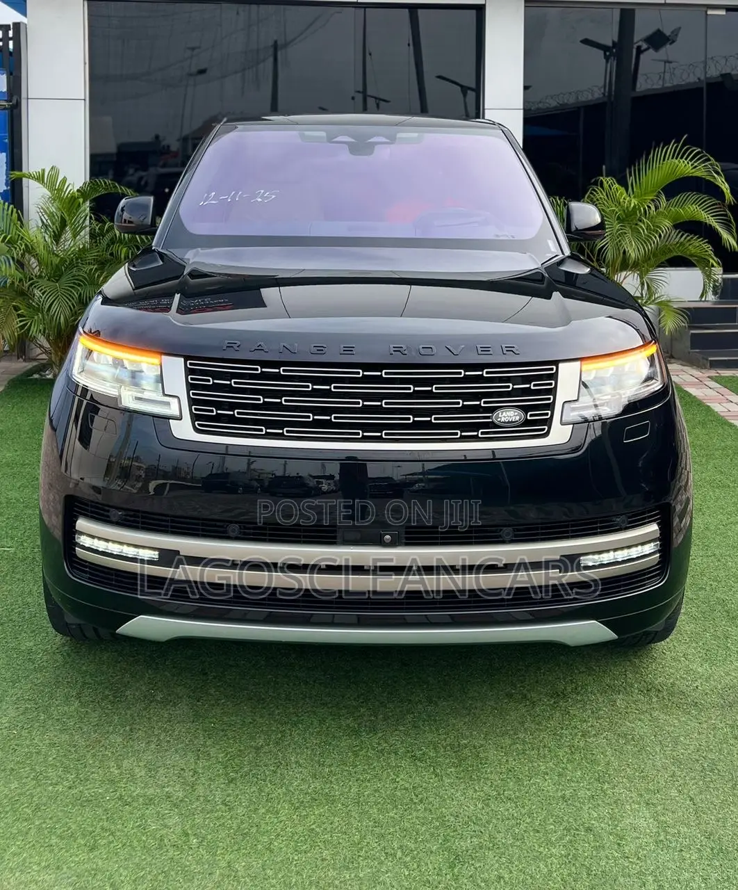 Land Rover Range Rover Vogue 2023 Black