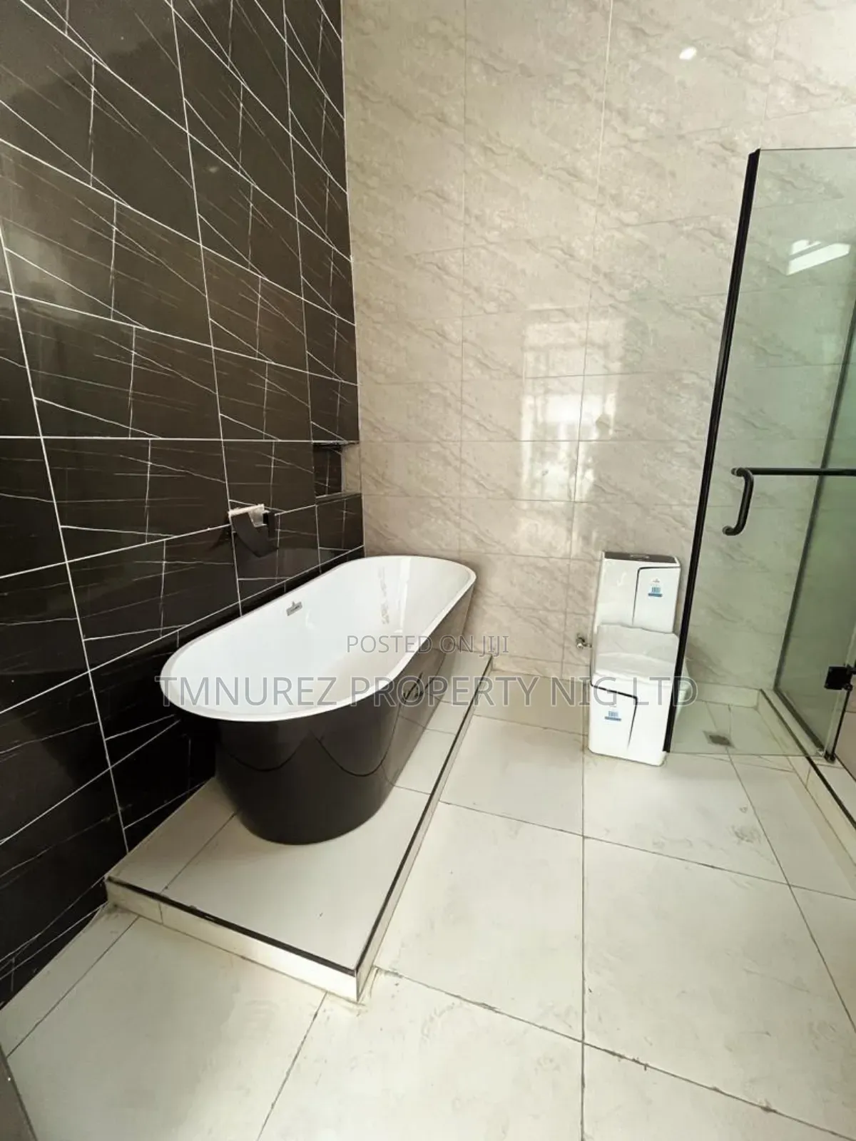 4bdrm Duplex in Lekki County, Ikota for sale