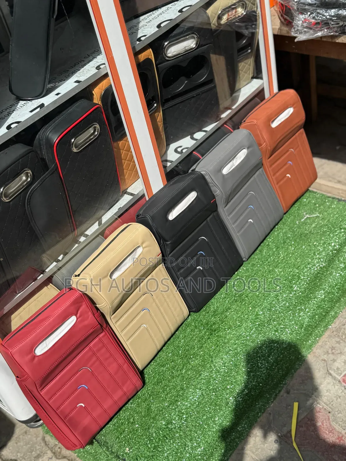 Leather Tissue Box + Hand Rest (Universal)
