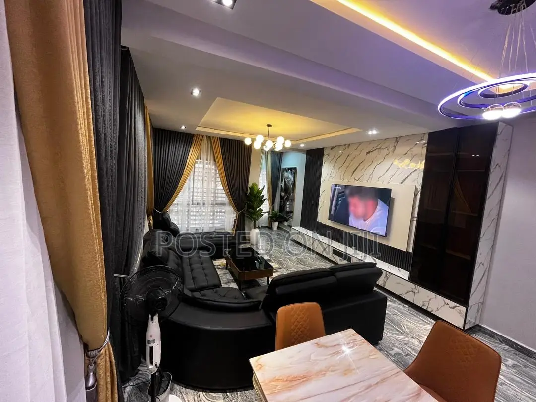 3 Bed Luxury Apartment With Ps5 | Wuye Abuja