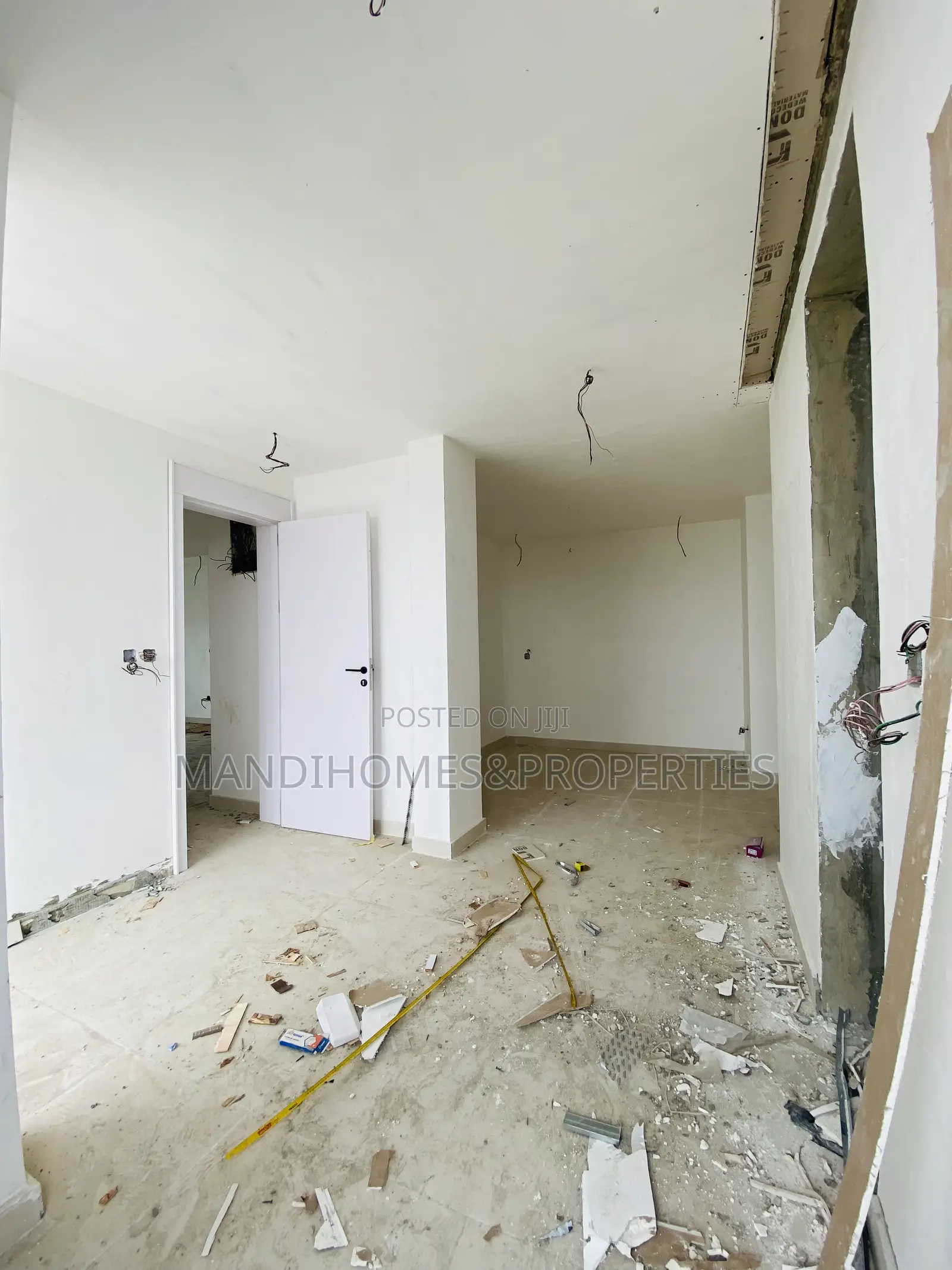 Units Spacious 2 Bedroom Apartment