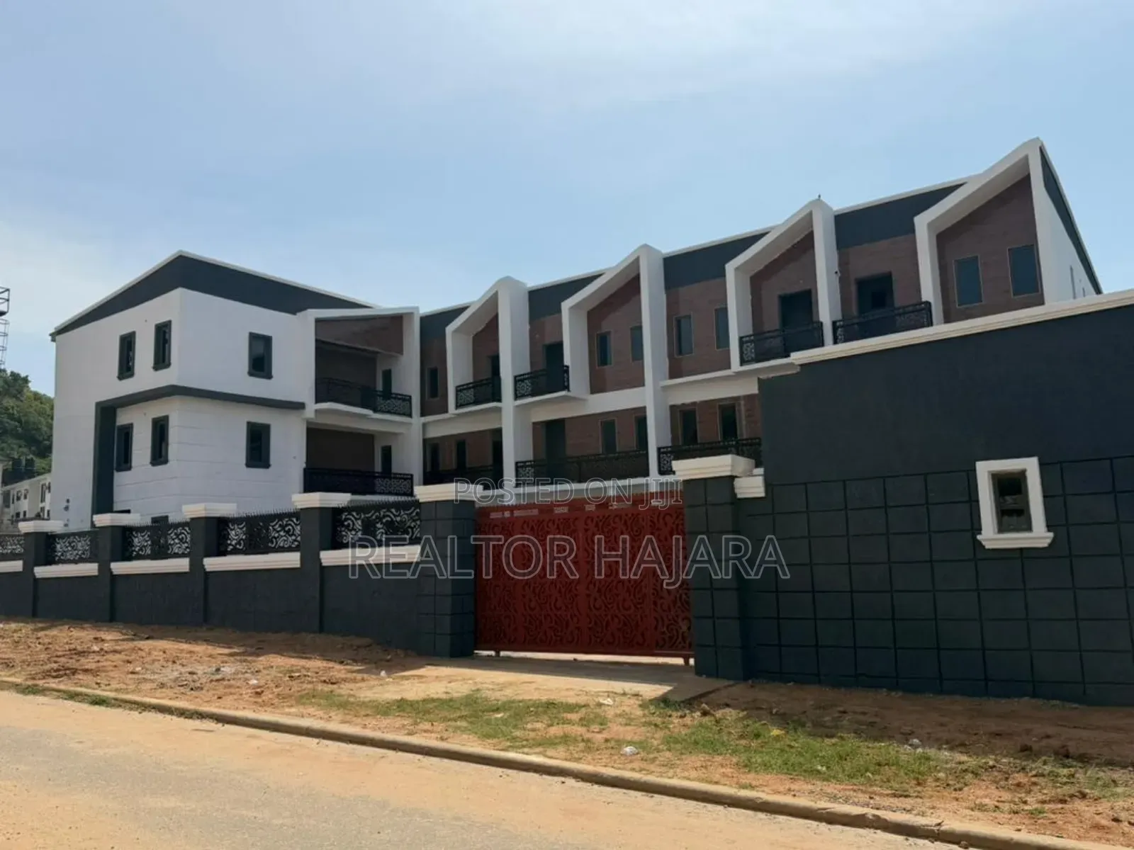 Furnished 10bdrm Apartment in Guzape for sale
