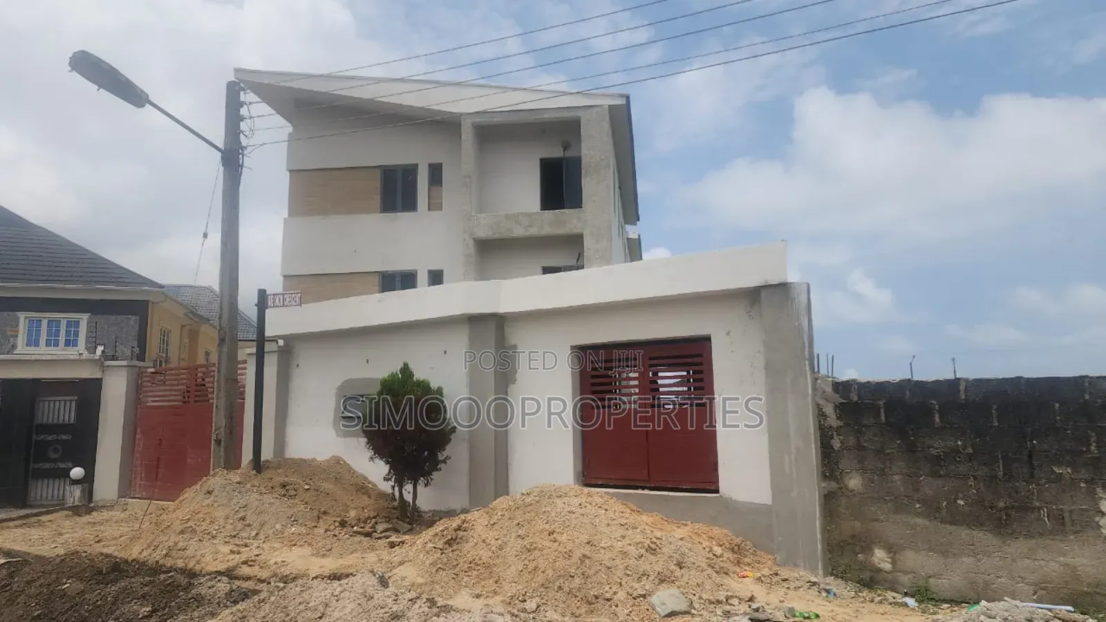 3bdrm Block of Flats in Lekki Scheme 11, Ajah for sale