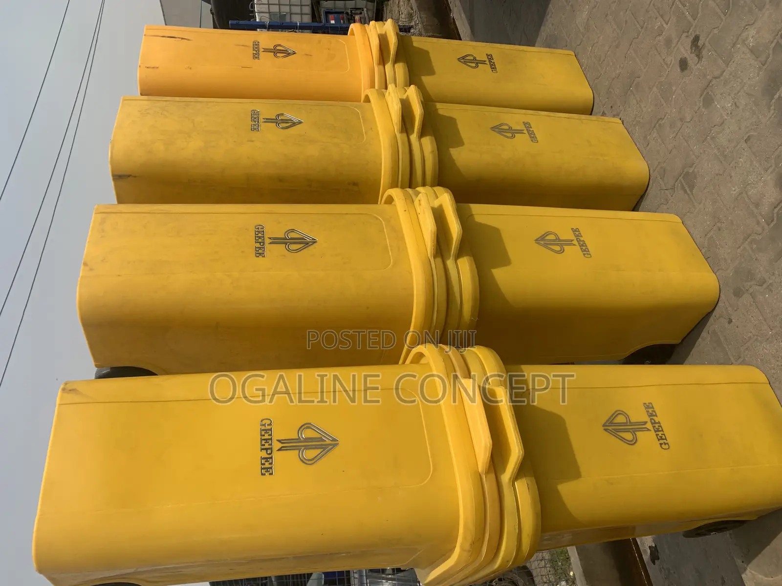 240 Liters Waste Bin (Geepee)