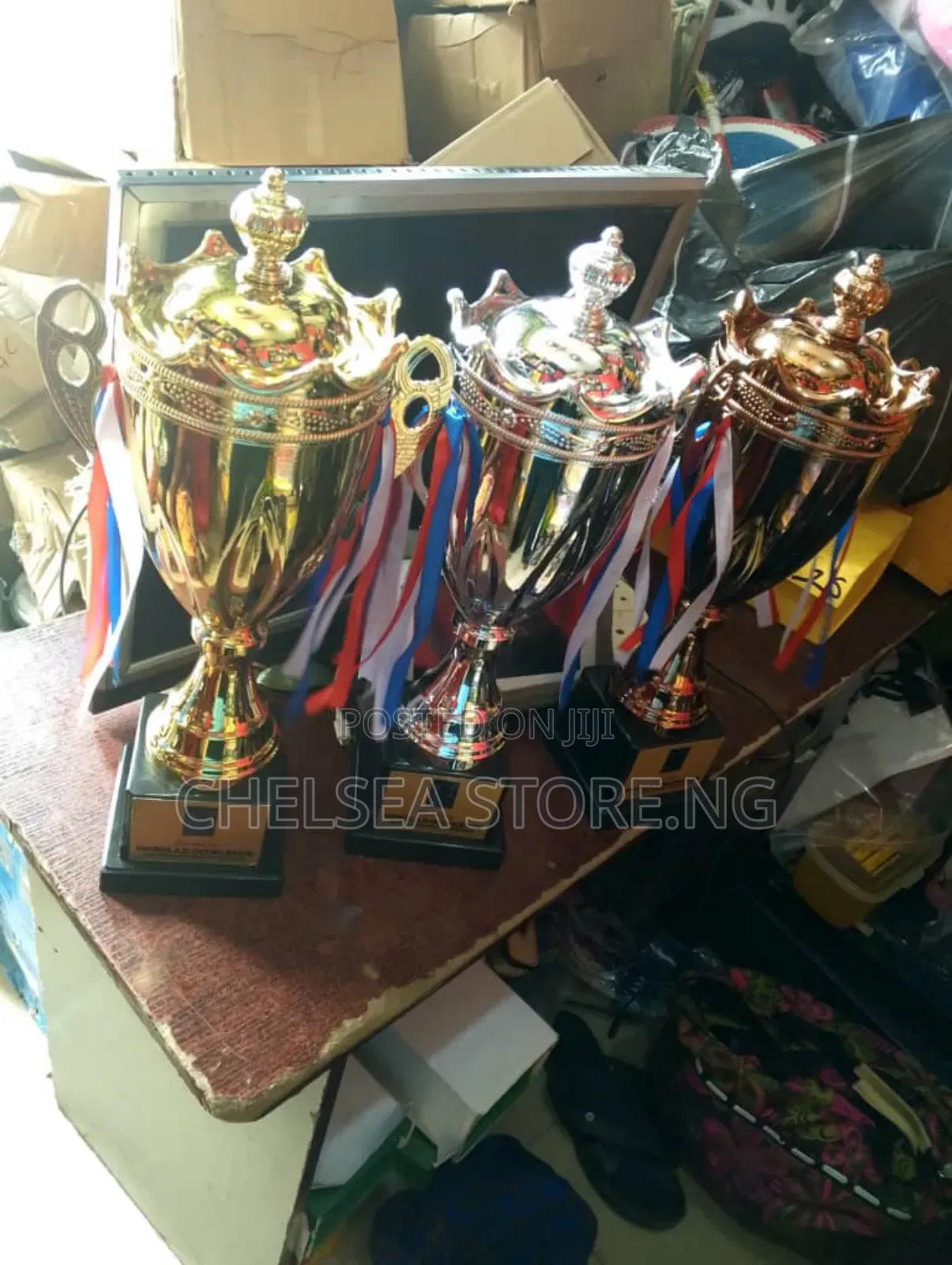 Trophy Cup With Three Colors J2