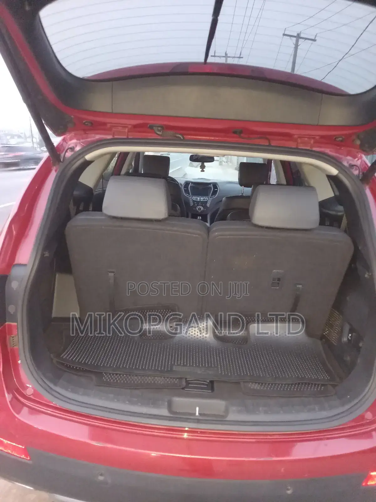 Hyundai Santa Fe Limited w/Saddle Interior 4dr SUV AWD (3.3L 6cyl 6A)