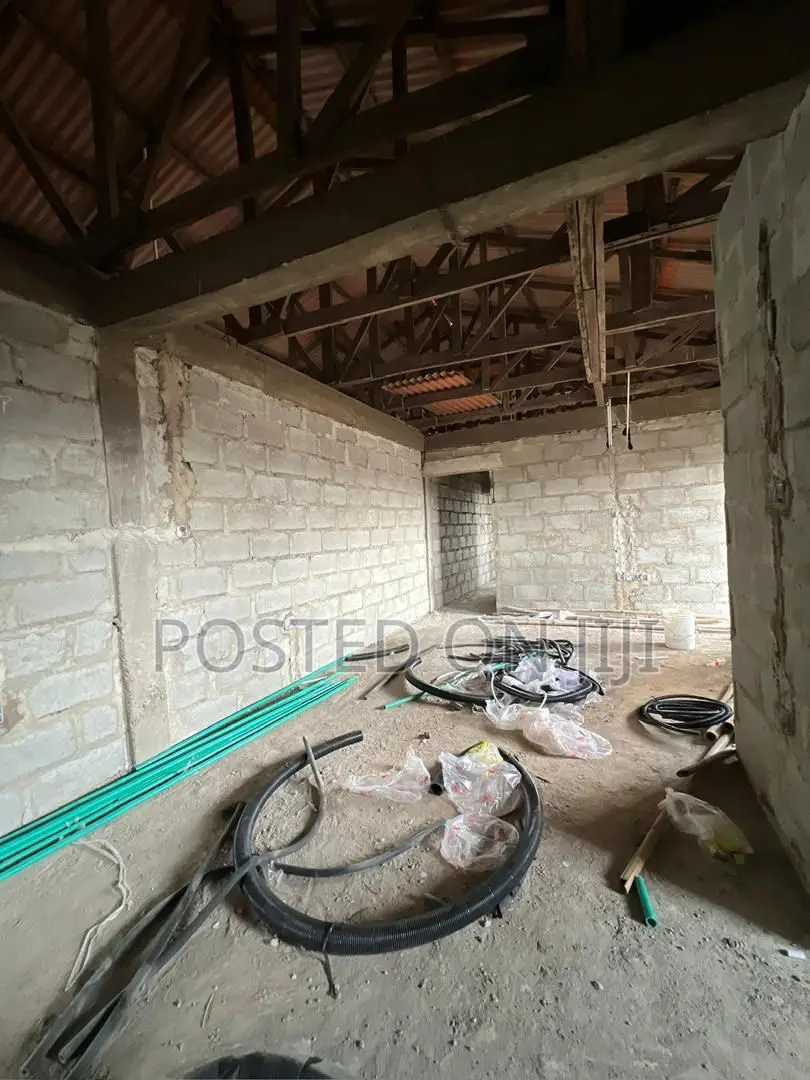 2bdrm Apartment in Adeniyi Jones for sale