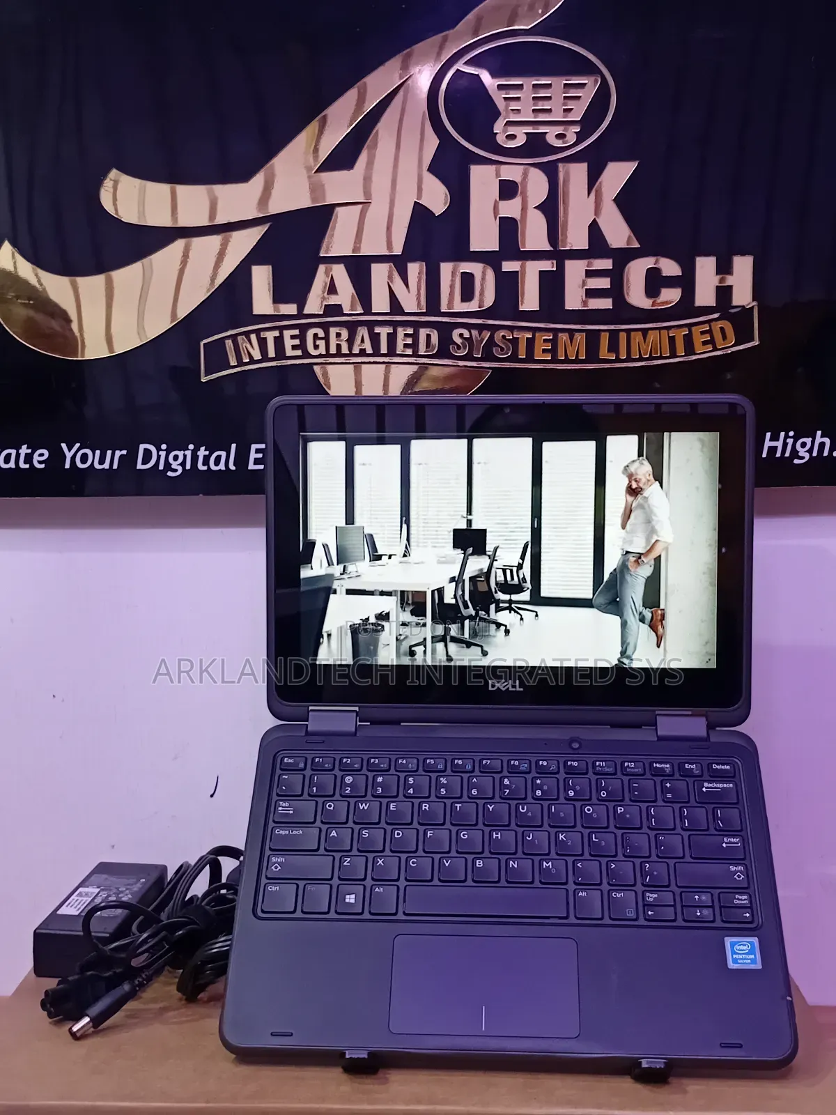 Laptop Dell Latitude 3400 8GB Intel Pentium SSD 128GB