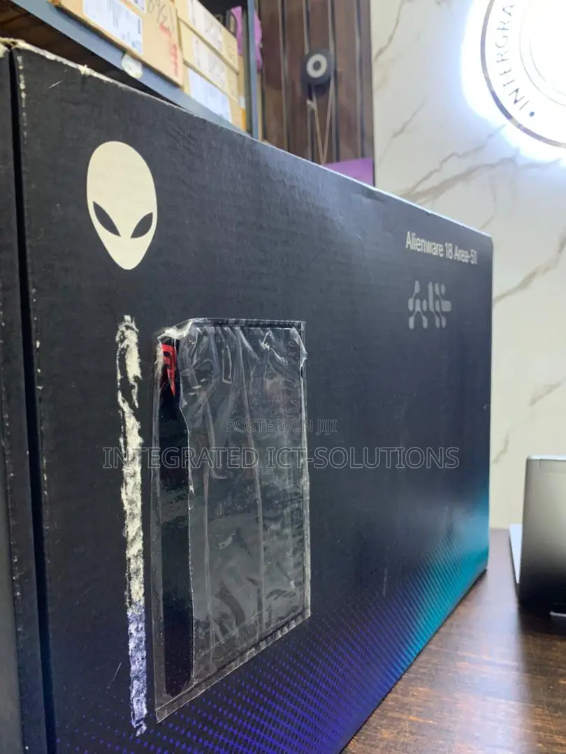 New Laptop Dell Alienware 18 Area-51 64GB Intel Core Ultra 9 SSD 4T
