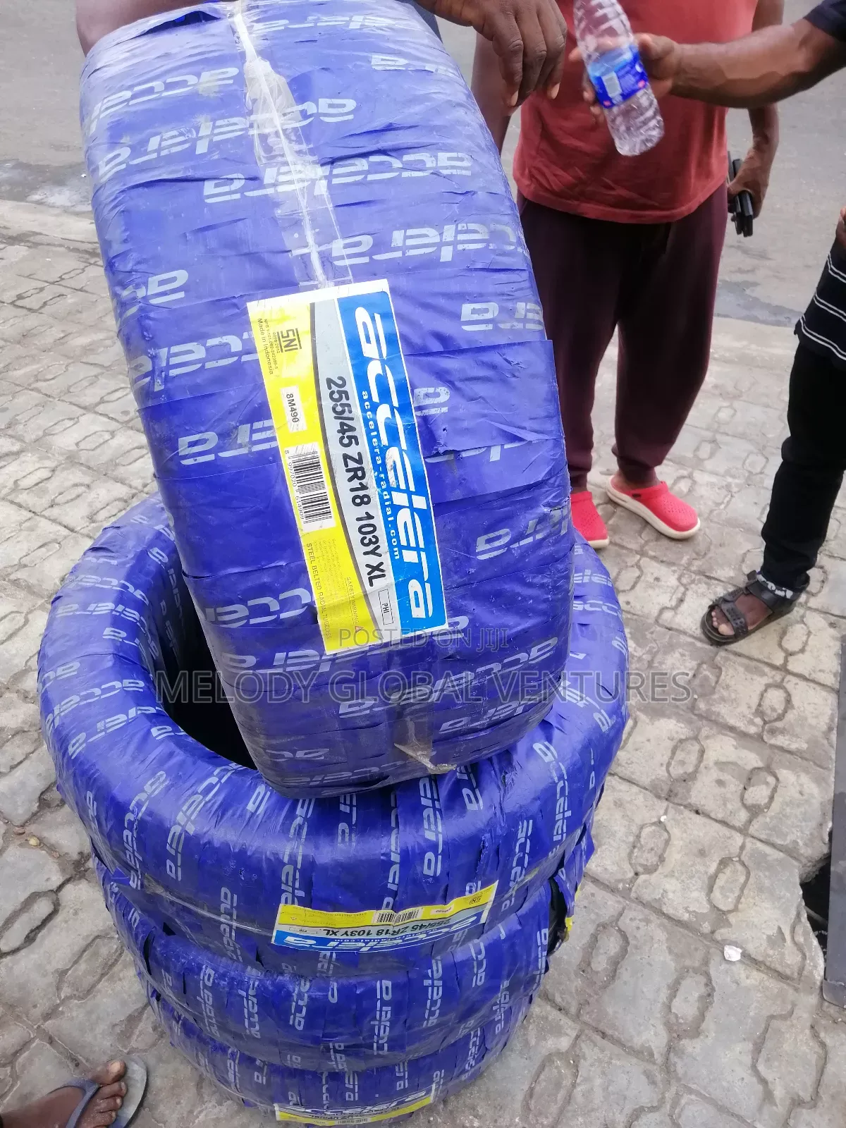 255/45r18 Accelera Tires