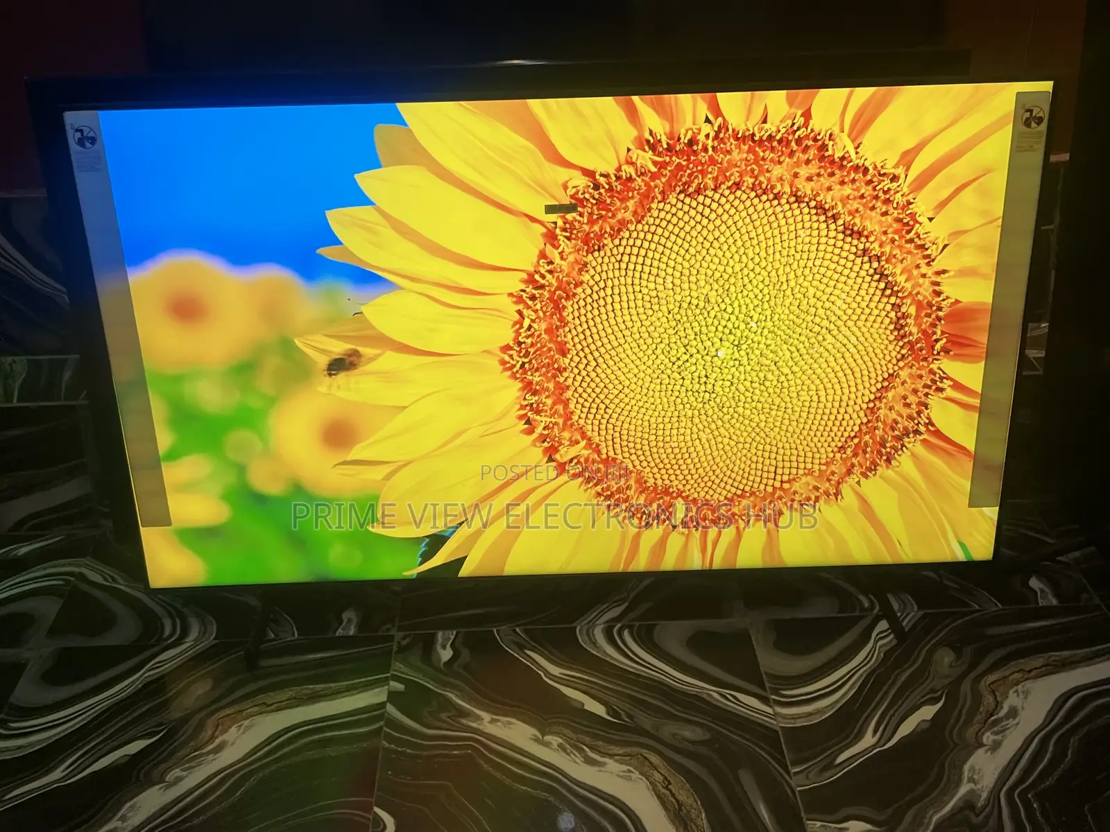 Samsung 65-Inch Crystal Uhd Smart Tv – Model Ue65au8000