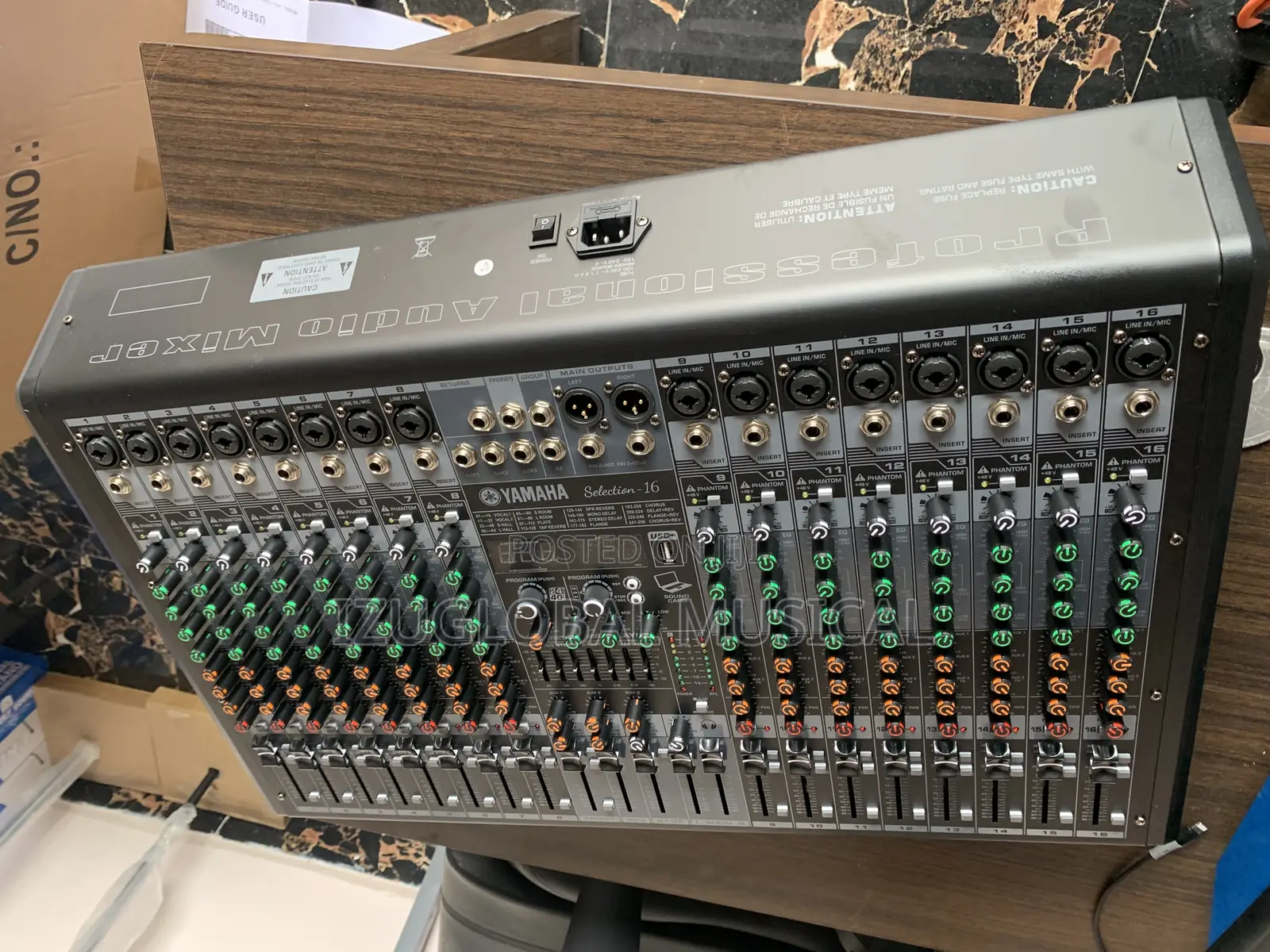 Yamaha 16 Channel Professional Mixer Console Effects Processor