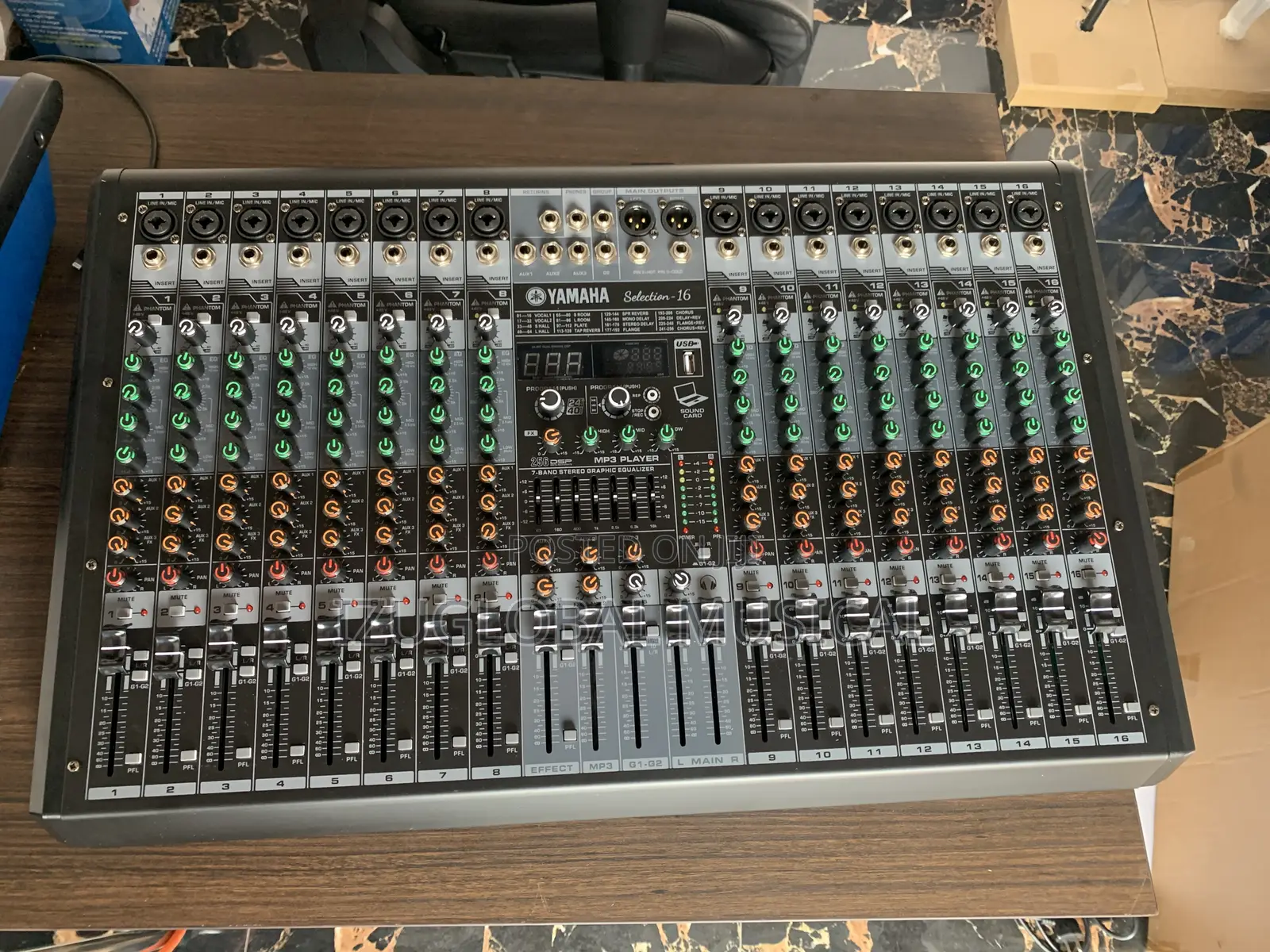 Yamaha 16 Channel Professional Mixer Console Effects Processor