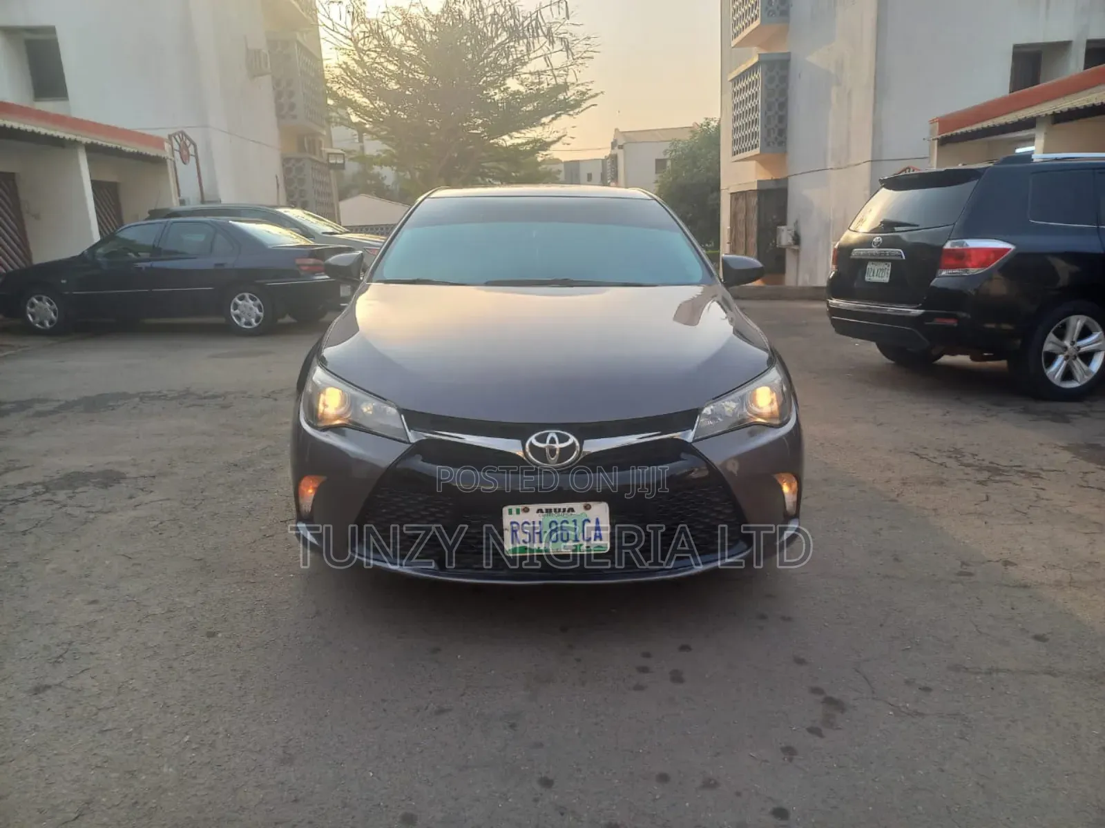 Toyota Camry 2017 Gray
