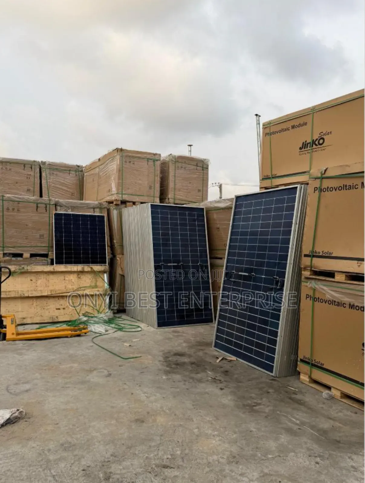 Jinko Bifacial Solar Monno Panels 680watts 25years Warranty