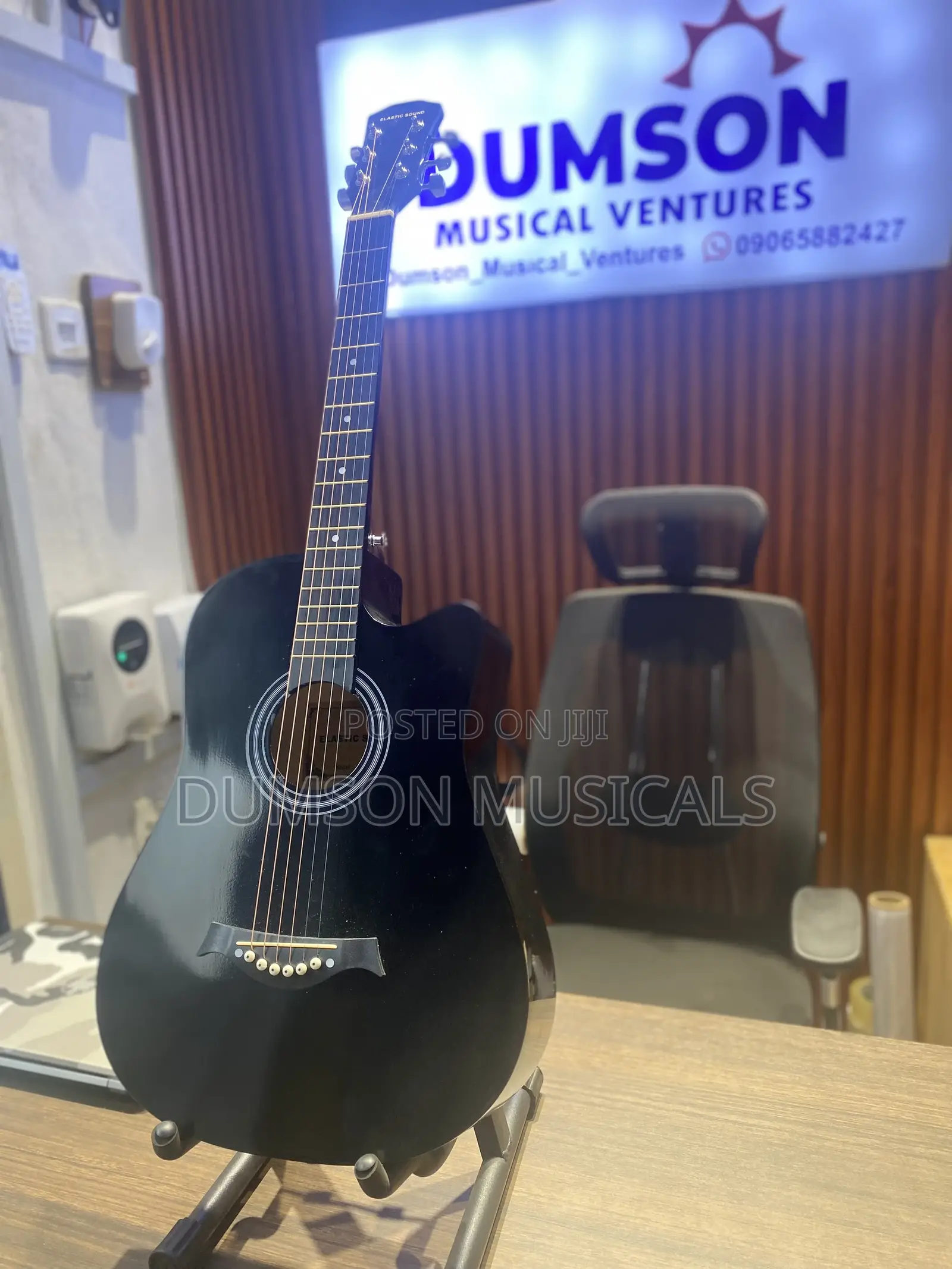 Acoustic Guitar Black Elastic Sound