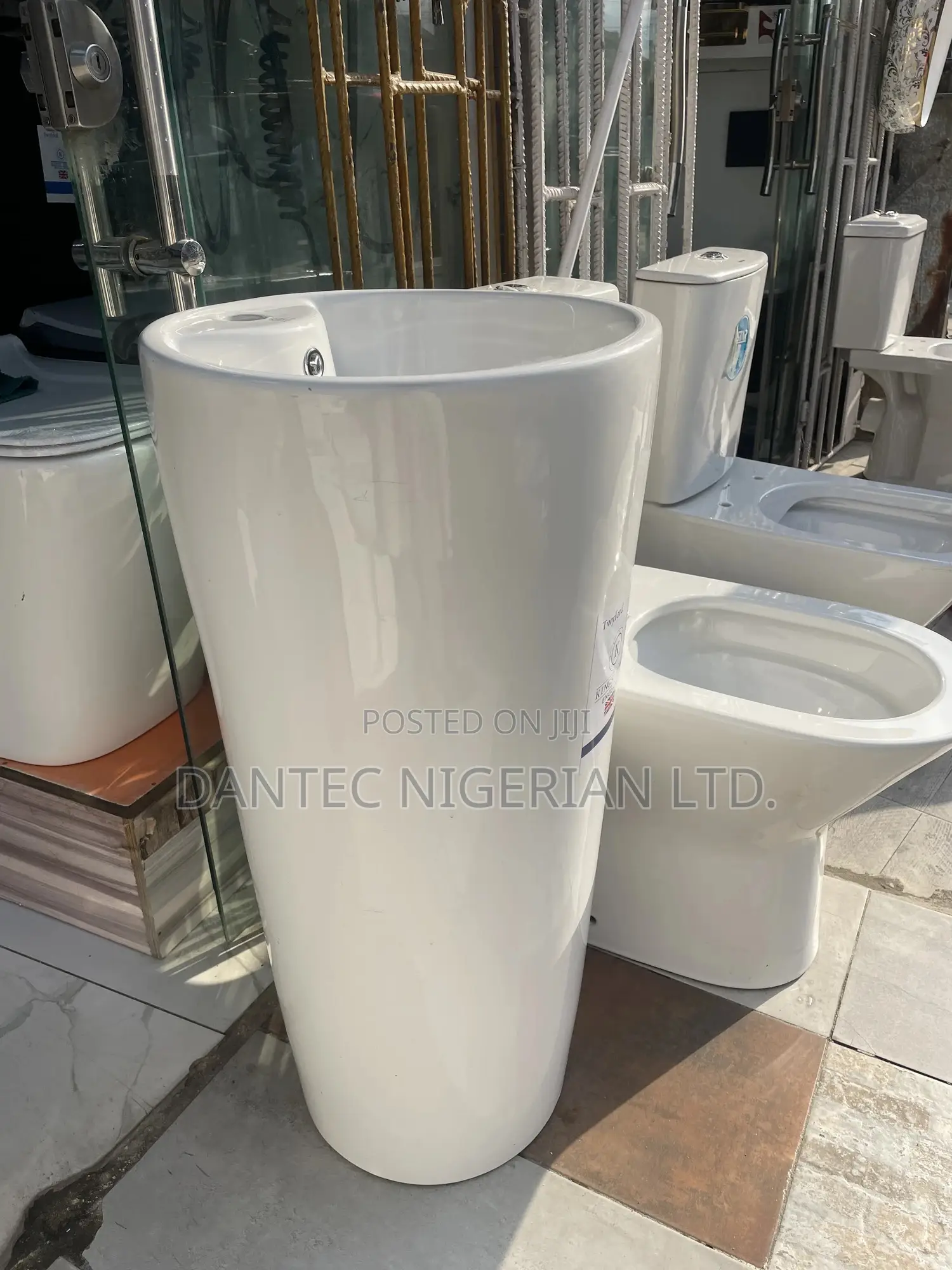 White Round Standing Washing Hand Basin