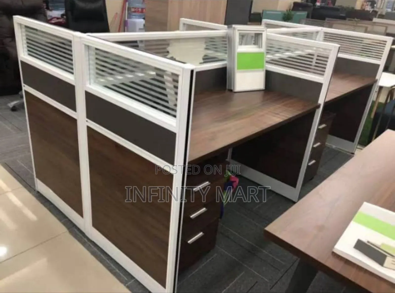 4 Seater Work Station