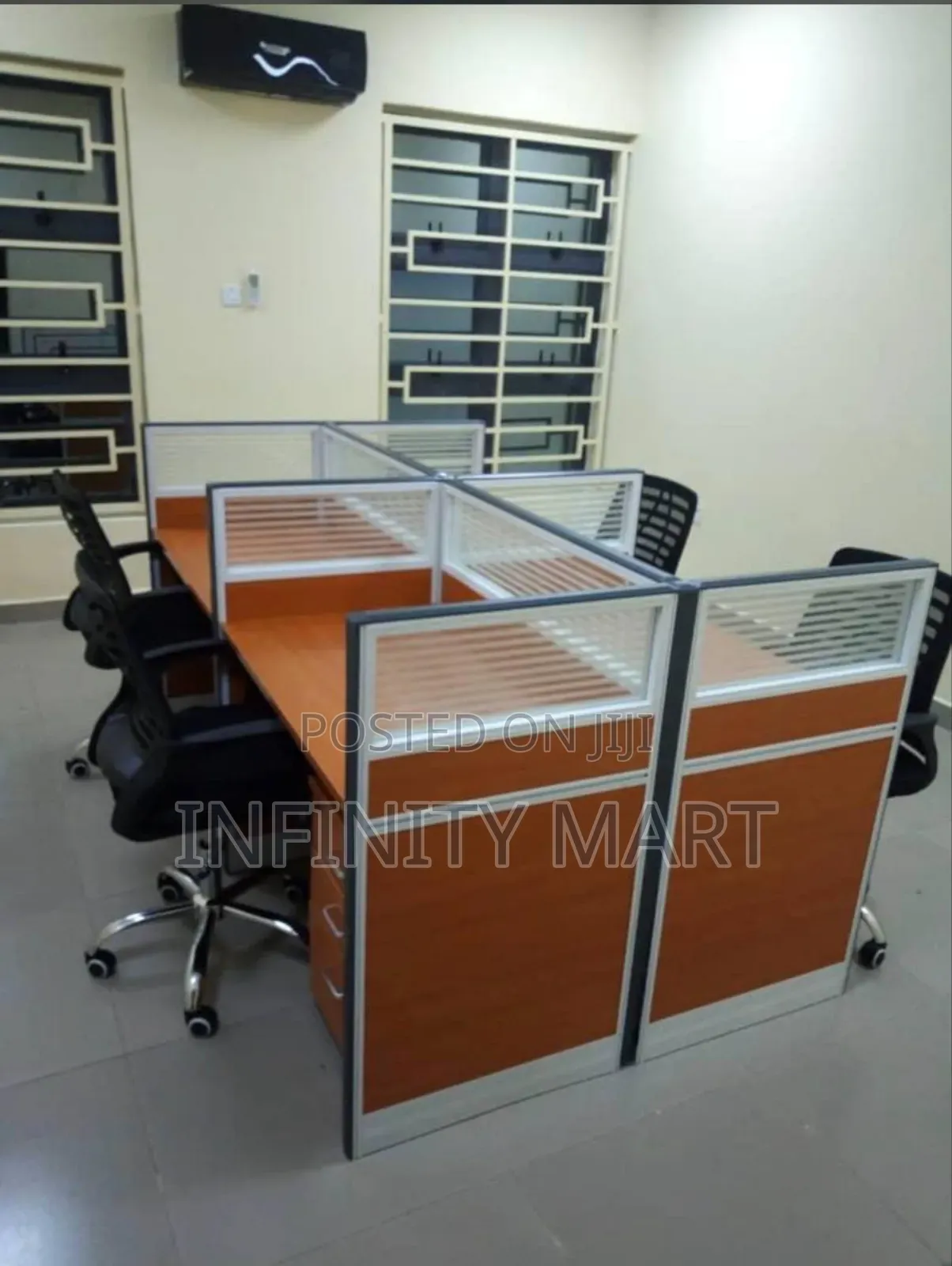 4 Seater Work Station