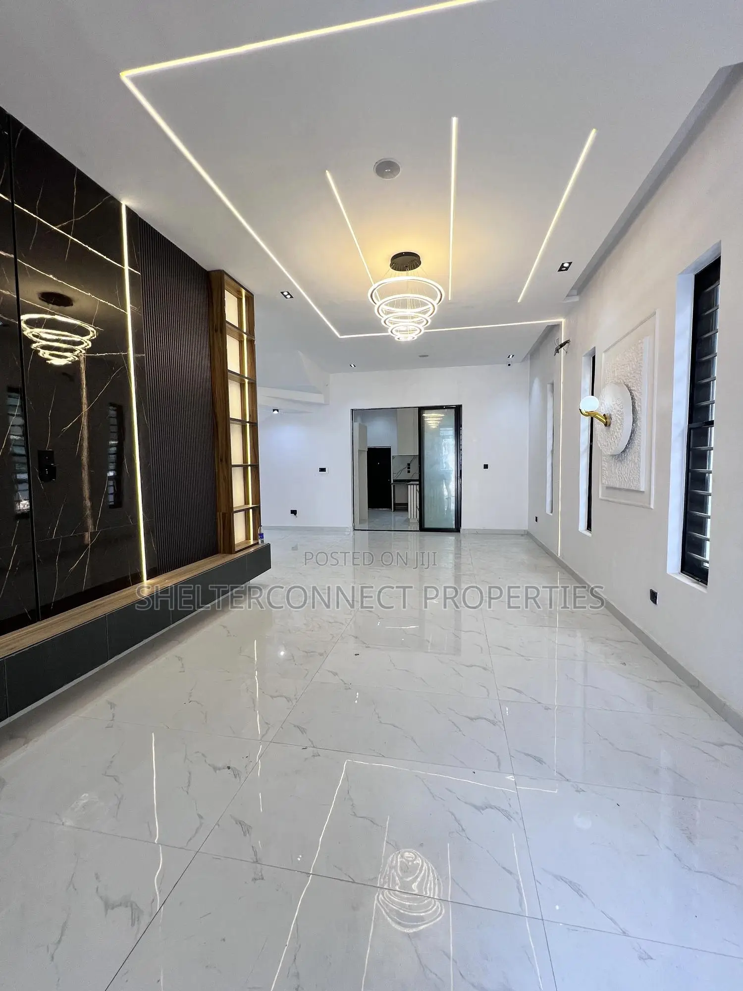 5bdrm Duplex in Ikota for sale