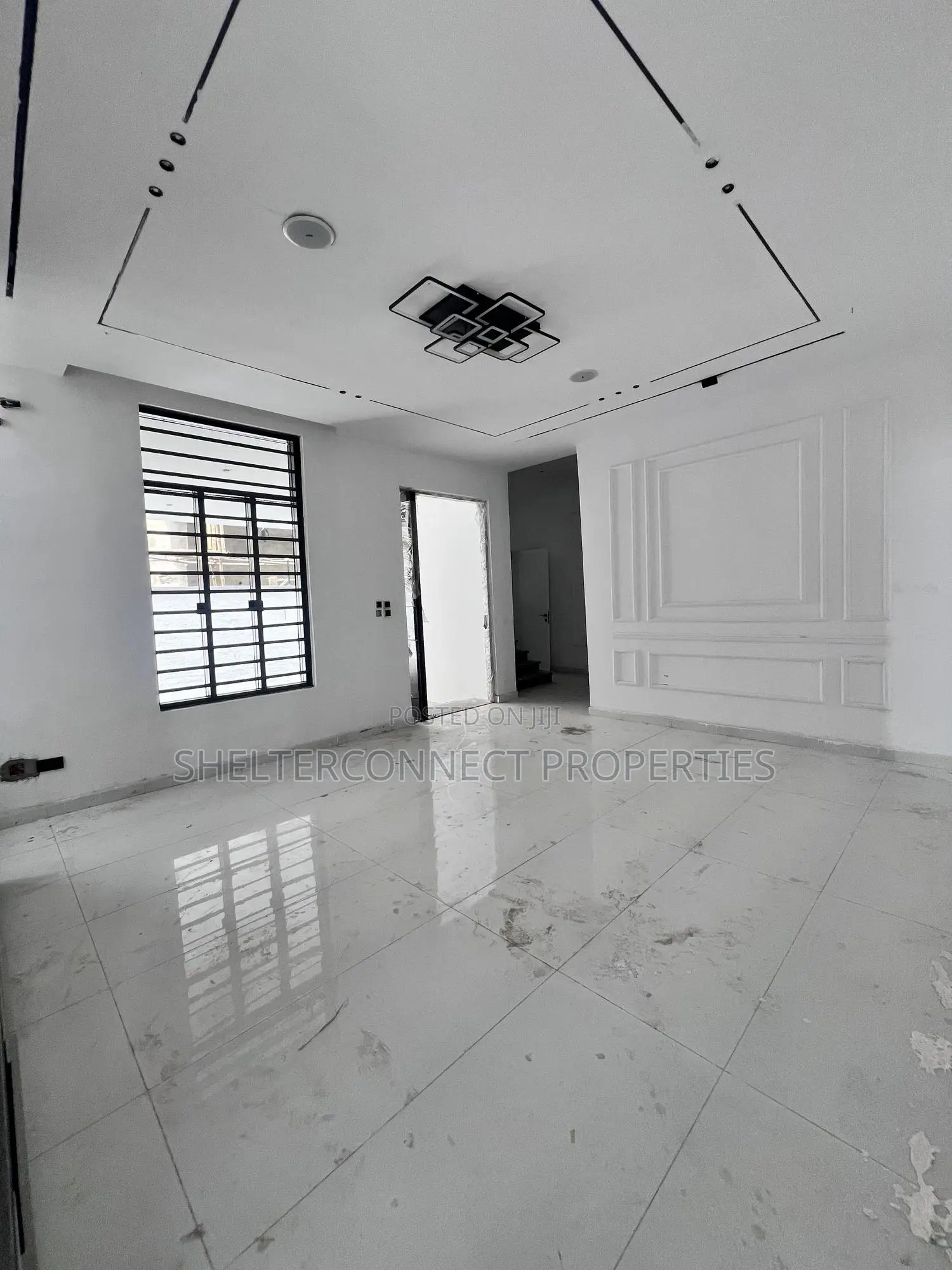 4bdrm Duplex in Ikota for sale