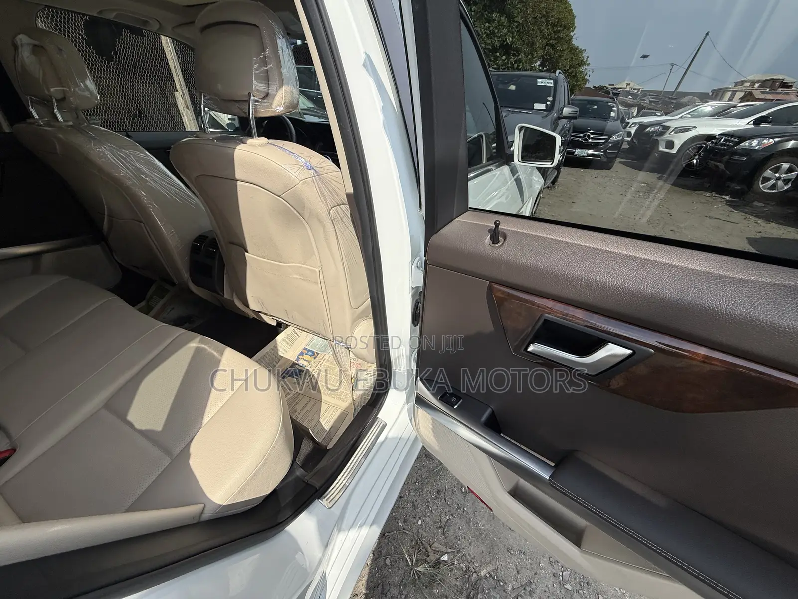 Mercedes-Benz GLK-Class Base GLK 350 4dr AWD 4MATIC (3.5L 6cyl 7A) 2015