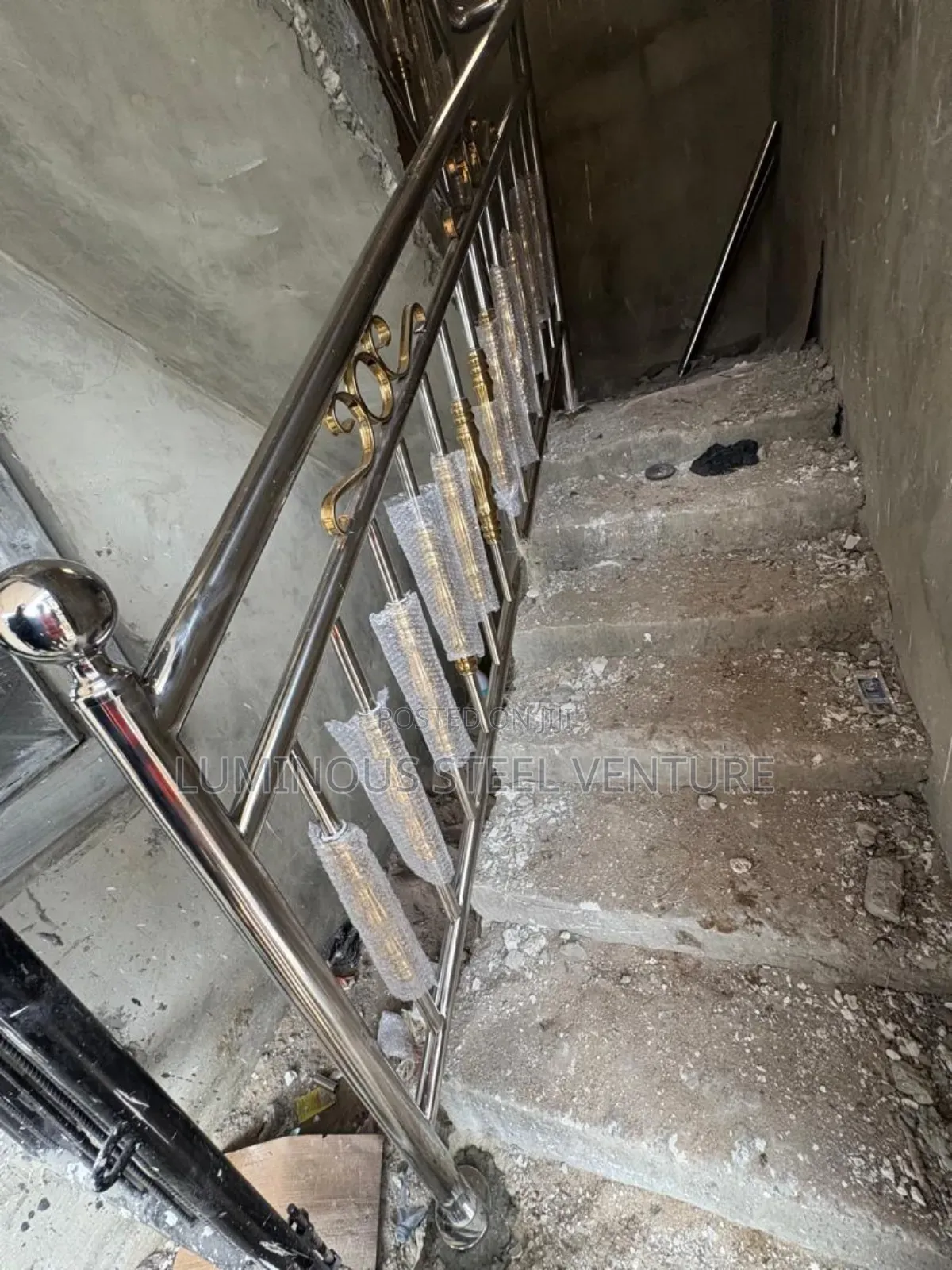 Your Staircase Will Look Nice With Stainless Steel Handrail 304.