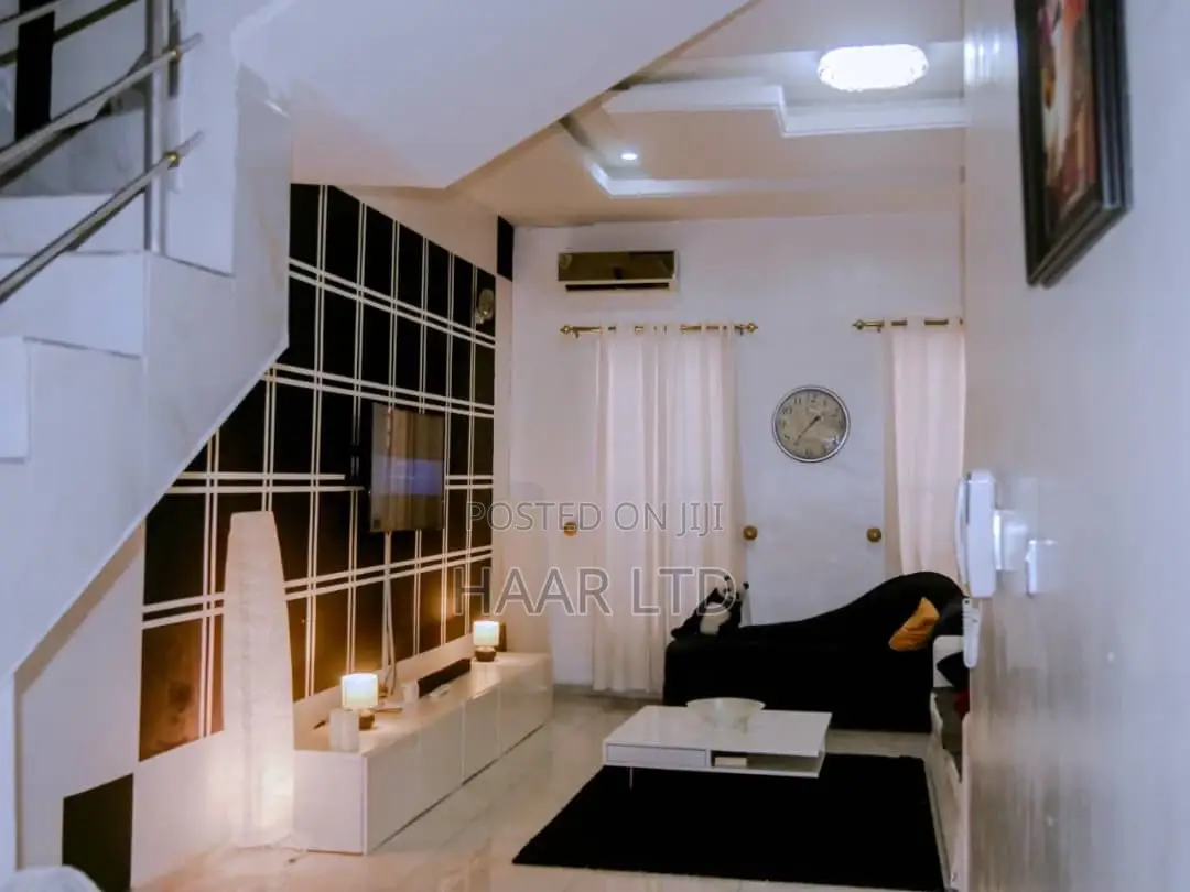 Furnished 4bdrm Duplex in Lekki Phase 2 for rent