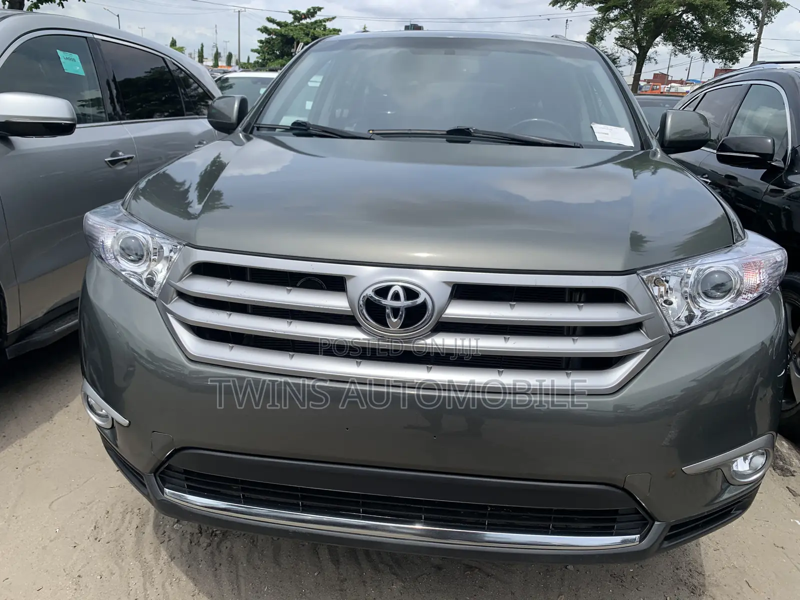 Toyota Highlander Limited 3.5l 4WD 2013 Green