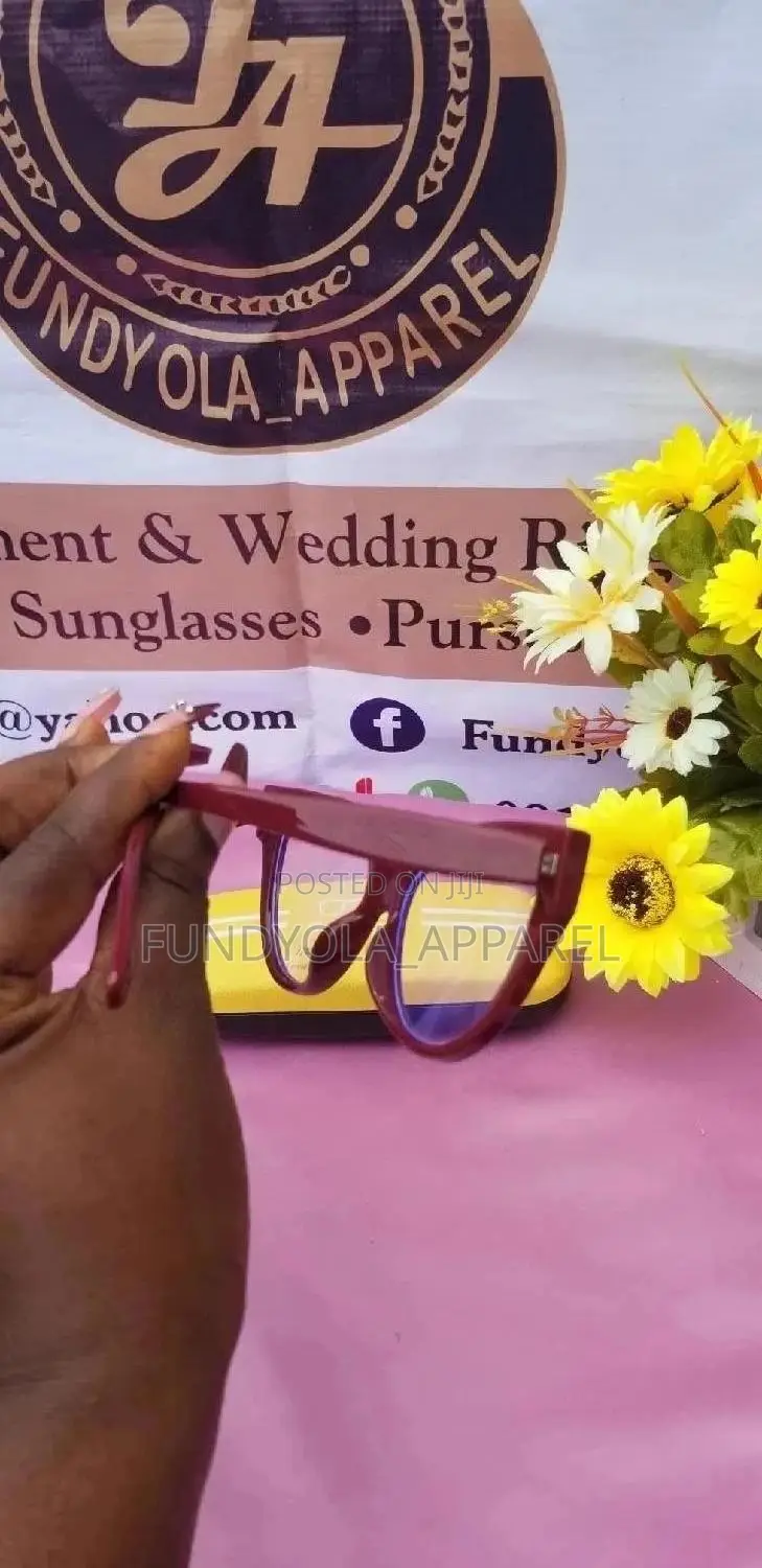Female Whine and Green Extra Clear Eyeglasses