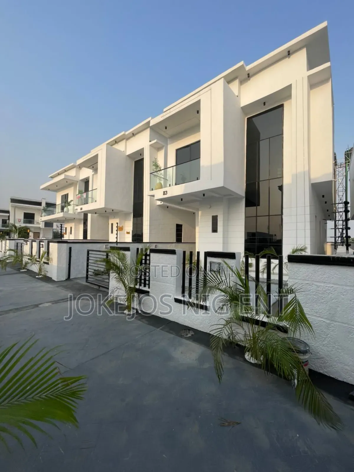 5bdrm Duplex in Ajah for sale