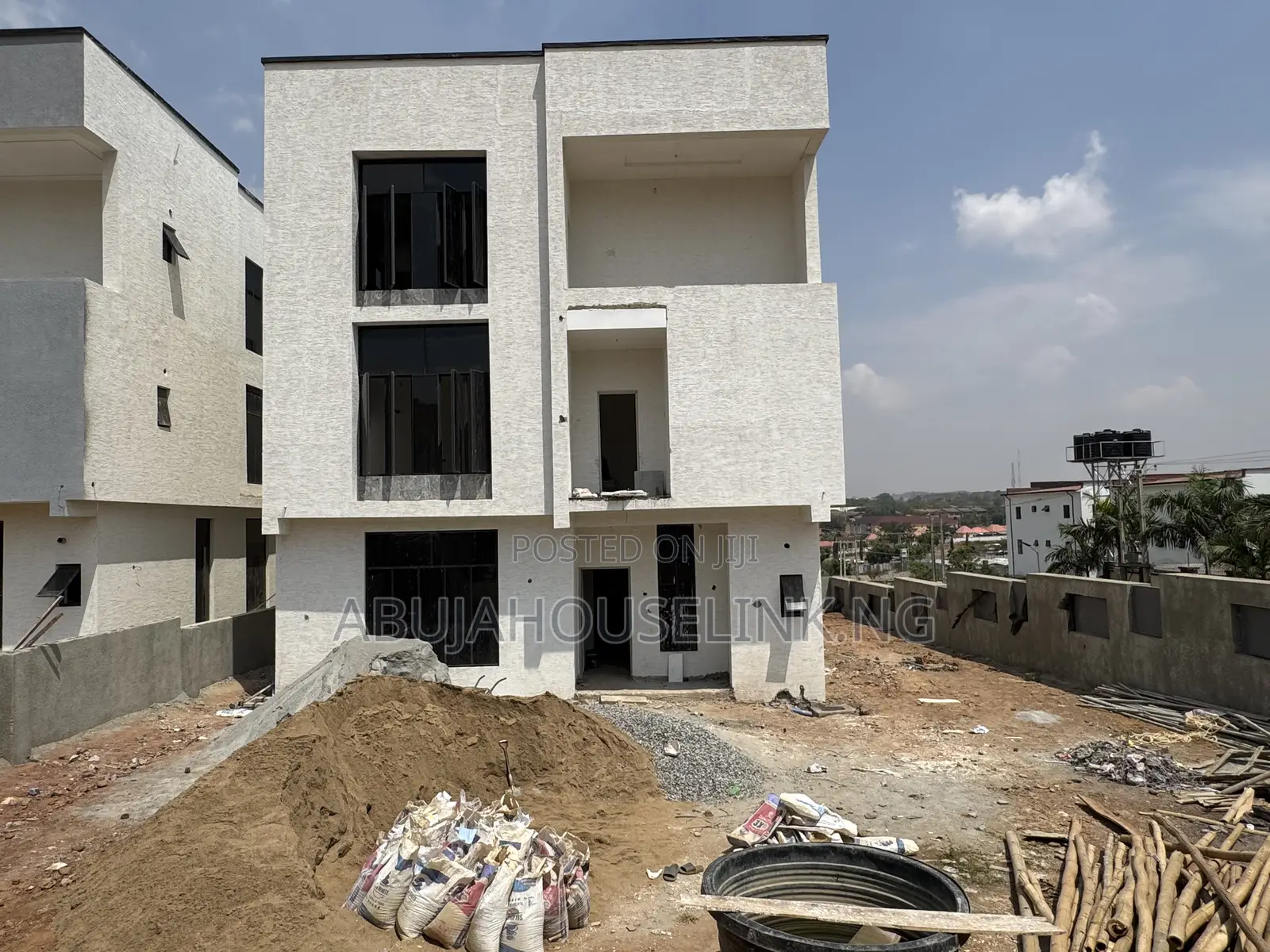 6bdrm Duplex in Asokoro Main Abuja for sale