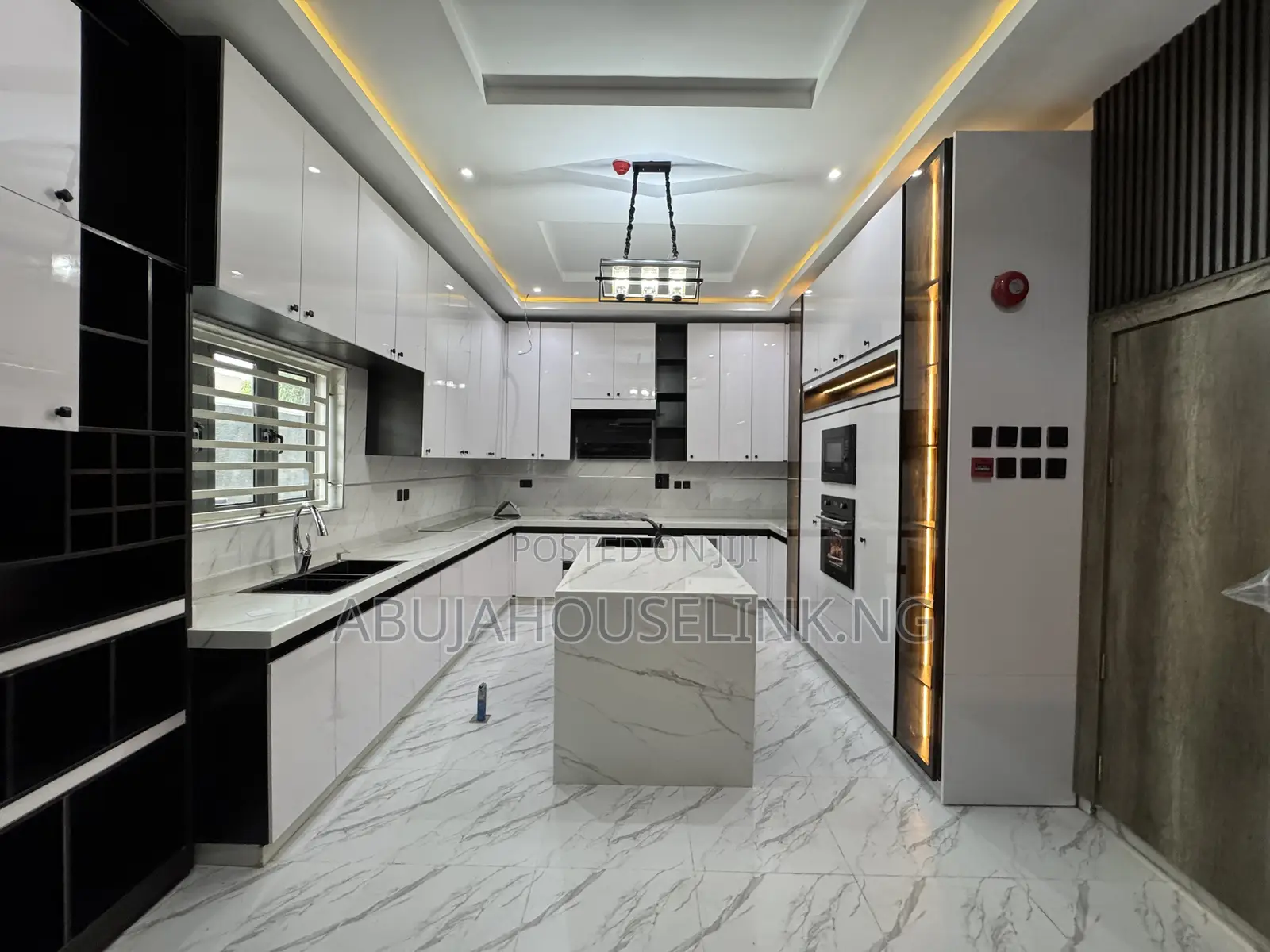 6bdrm Duplex in Katampe Extension for sale