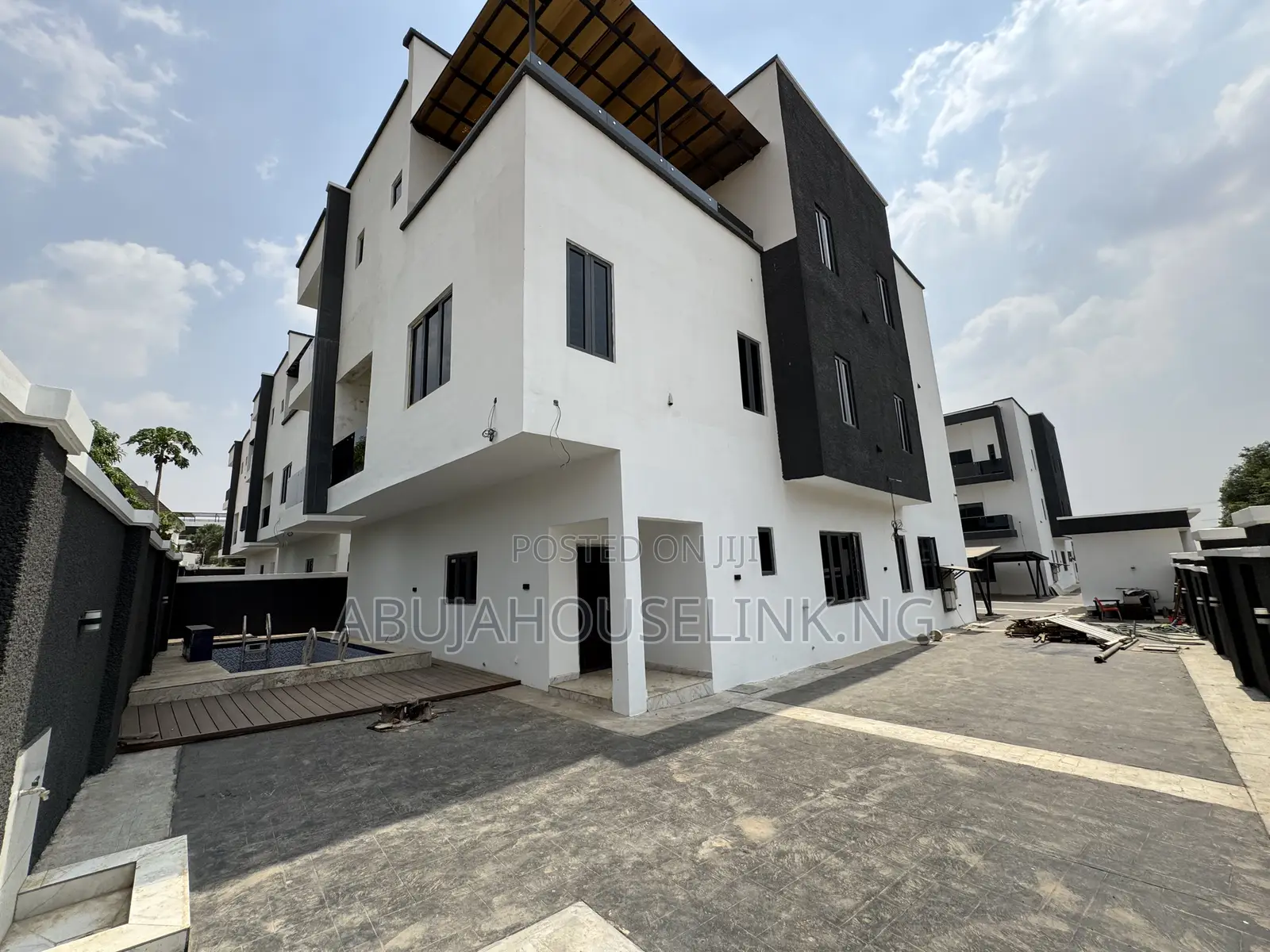 6bdrm Duplex in Katampe Extension for sale