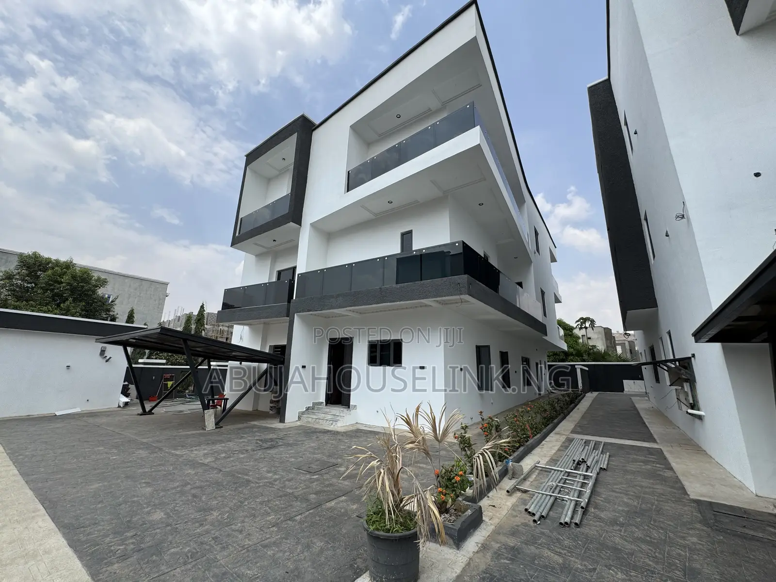 6bdrm Duplex in Katampe Extension for sale