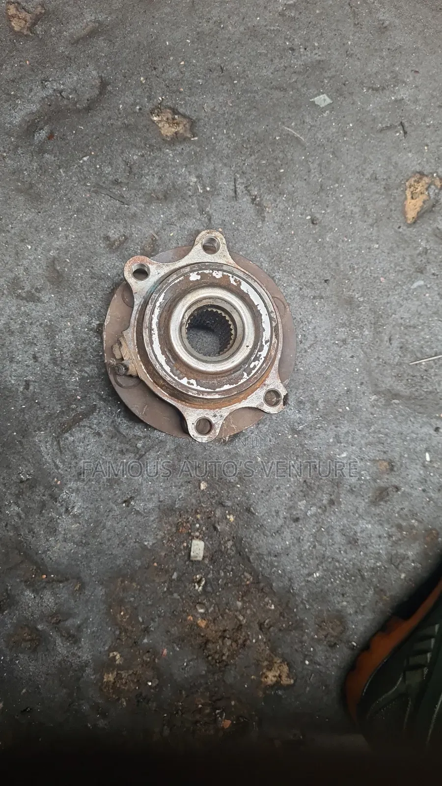 Hub Nissan Pathfinder 4.0 2005/2006