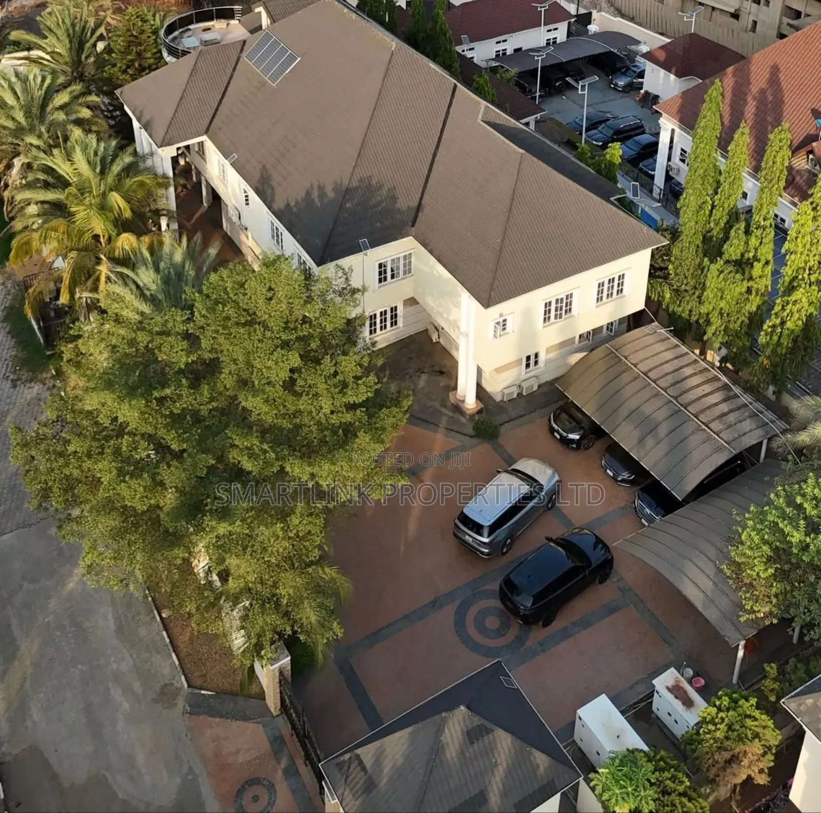 7bdrm Mansion in Asokoro for sale
