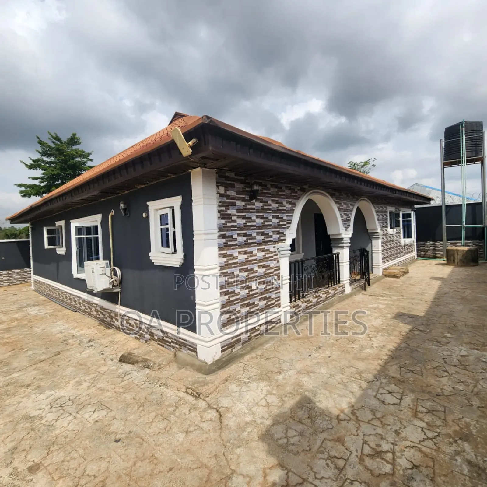 3bdrm Bungalow in Ibadan for sale